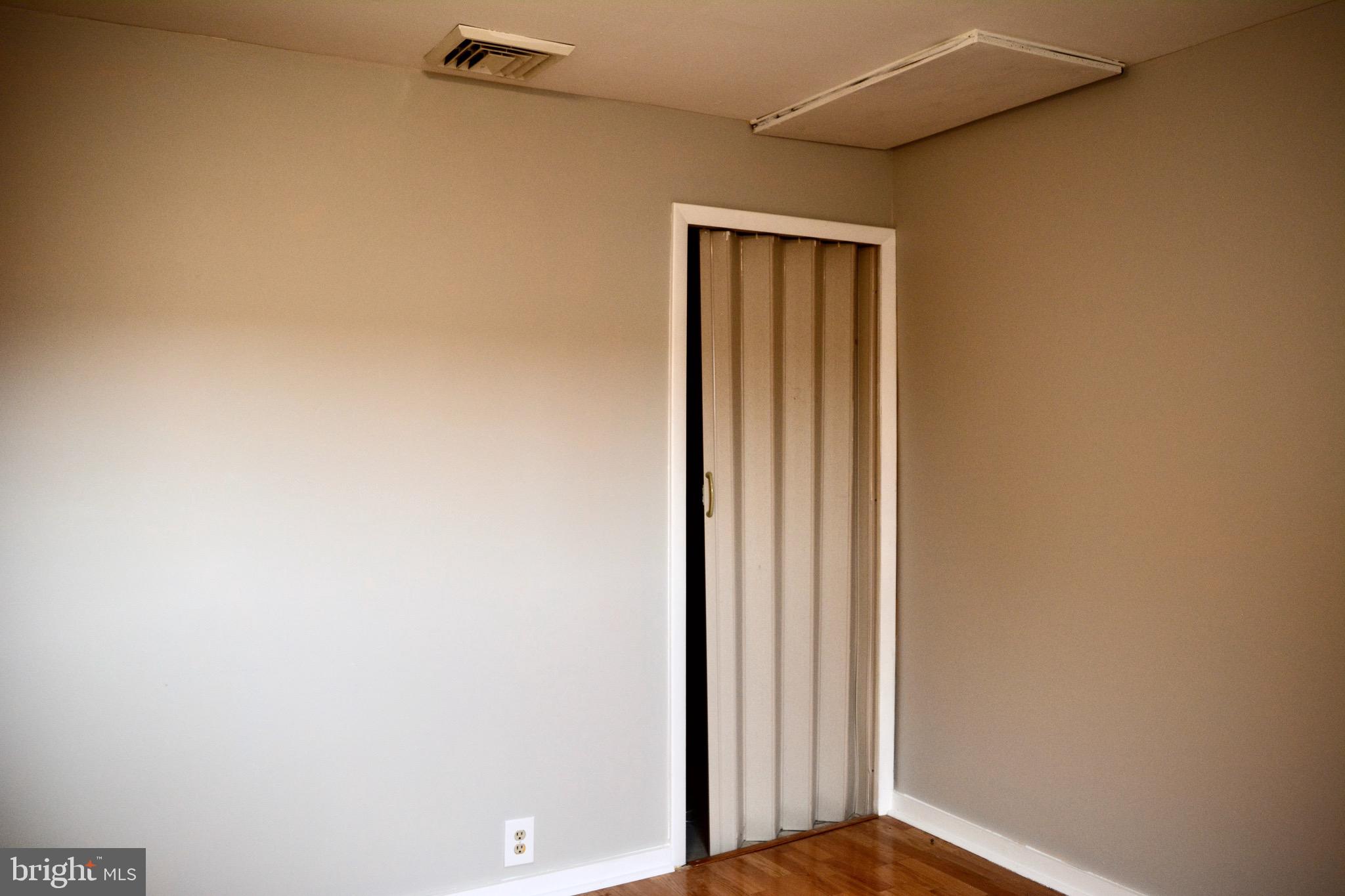 DICKINSON NARROWS - Residential