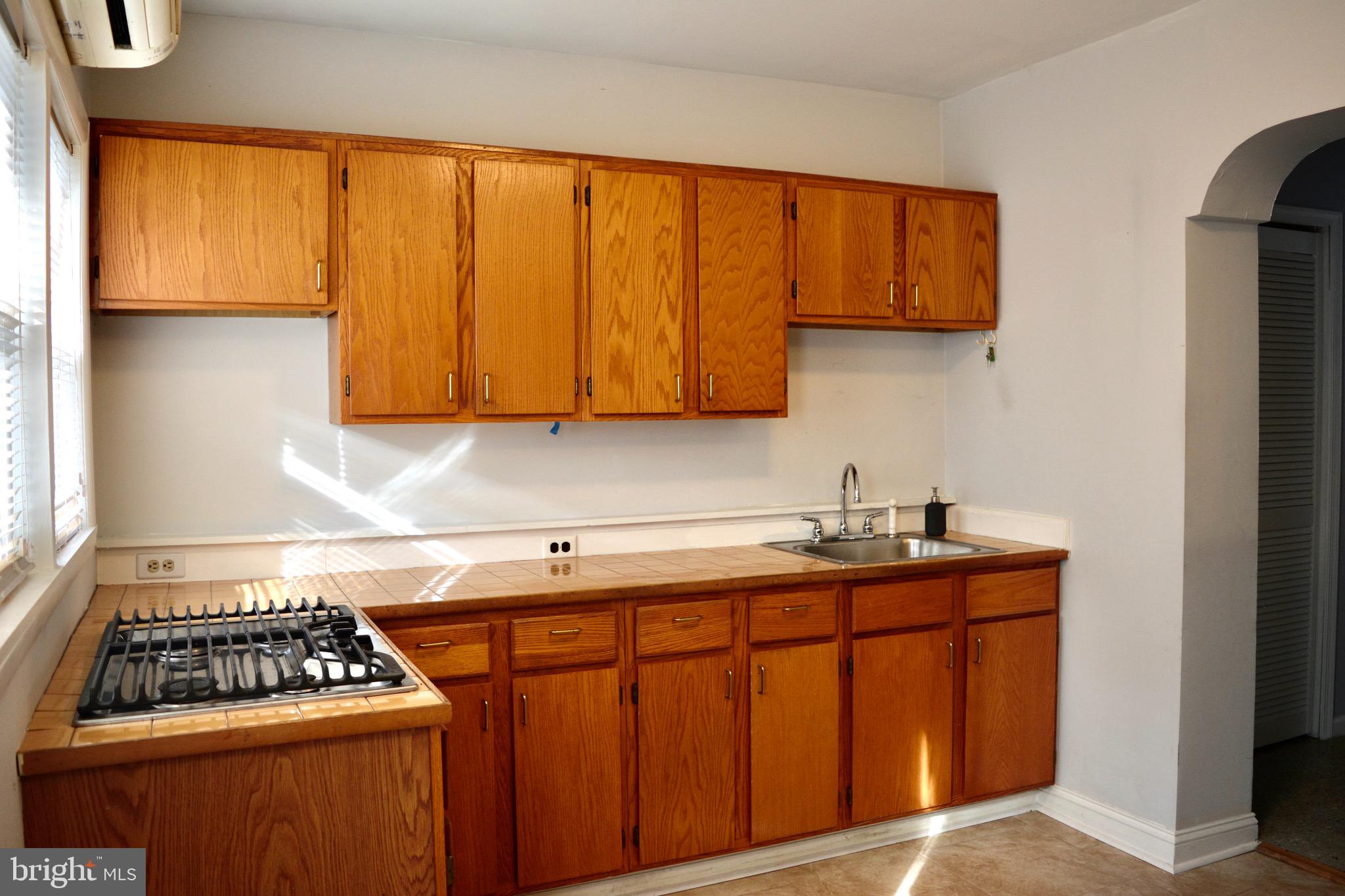 DICKINSON NARROWS - Residential