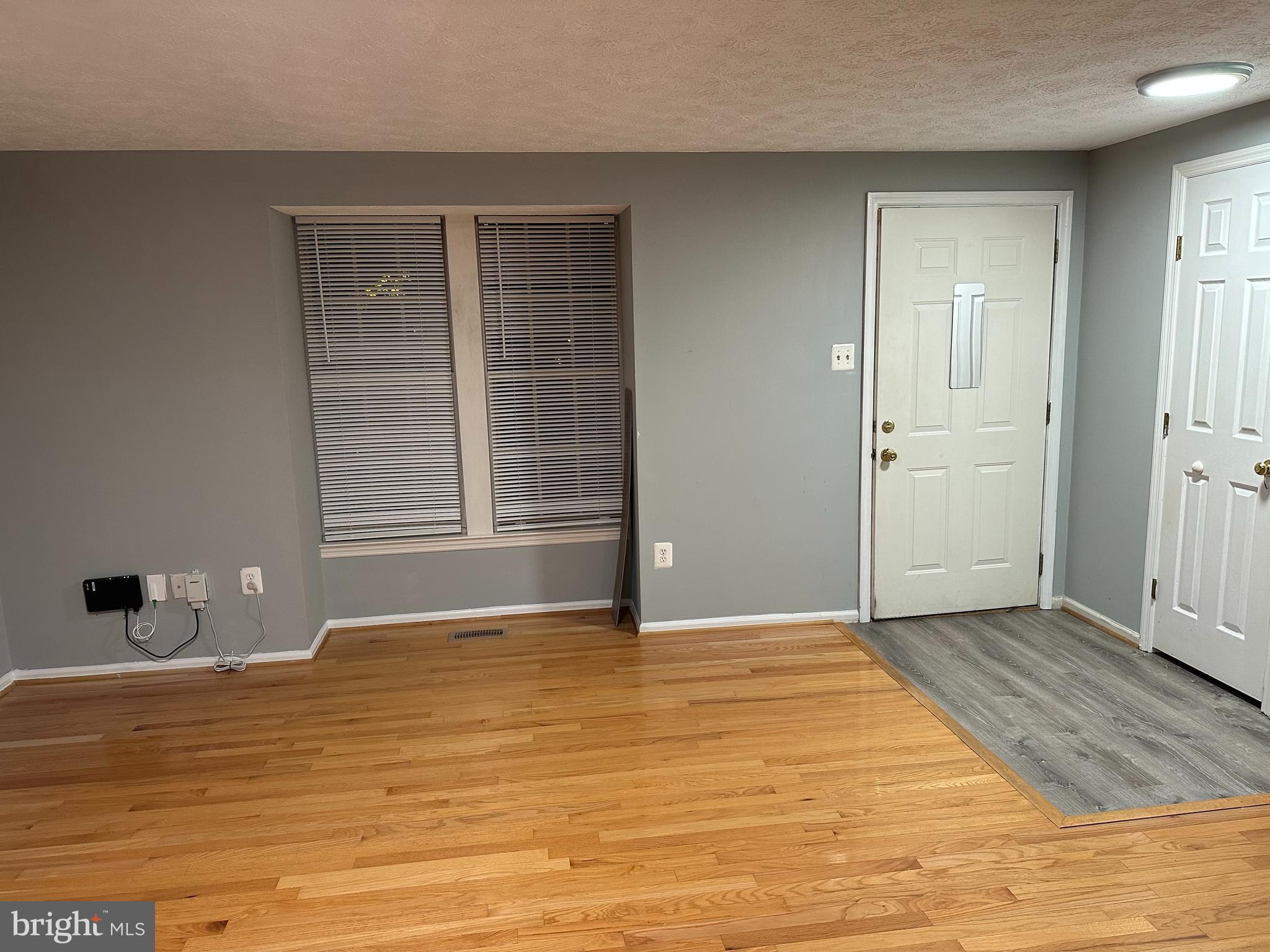 9423 WOODSONG COURT