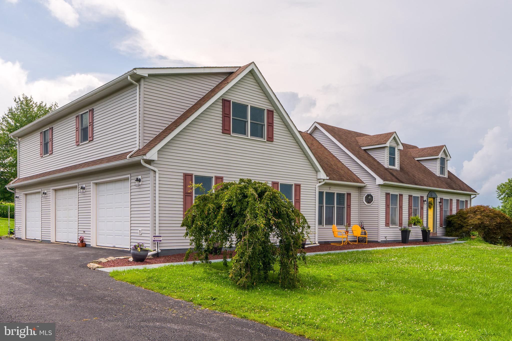 116 SCHOOLHOUSE ROAD