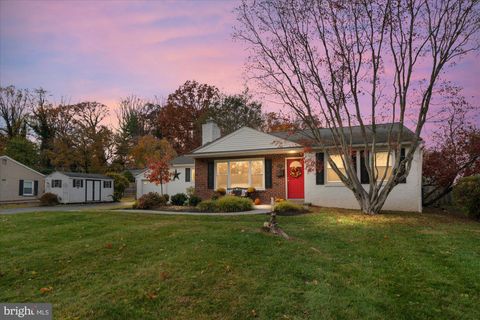 5 YORKTOWN AVENUE WEST CHESTER PA 19382