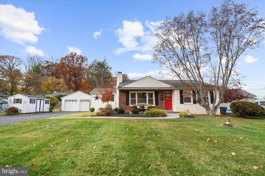 Photo of 5 Yorktown Avenue, WEST CHESTER, PA 19382 (MLS # PACT2113206)