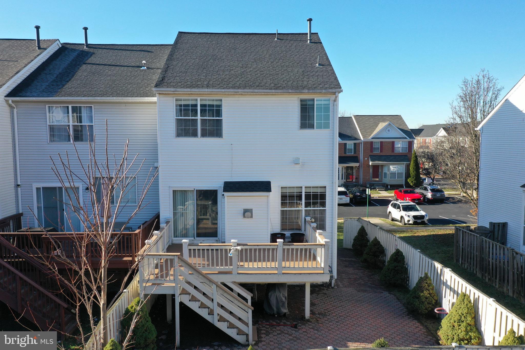 MCNAIR FARMS LANDBAY - Residential