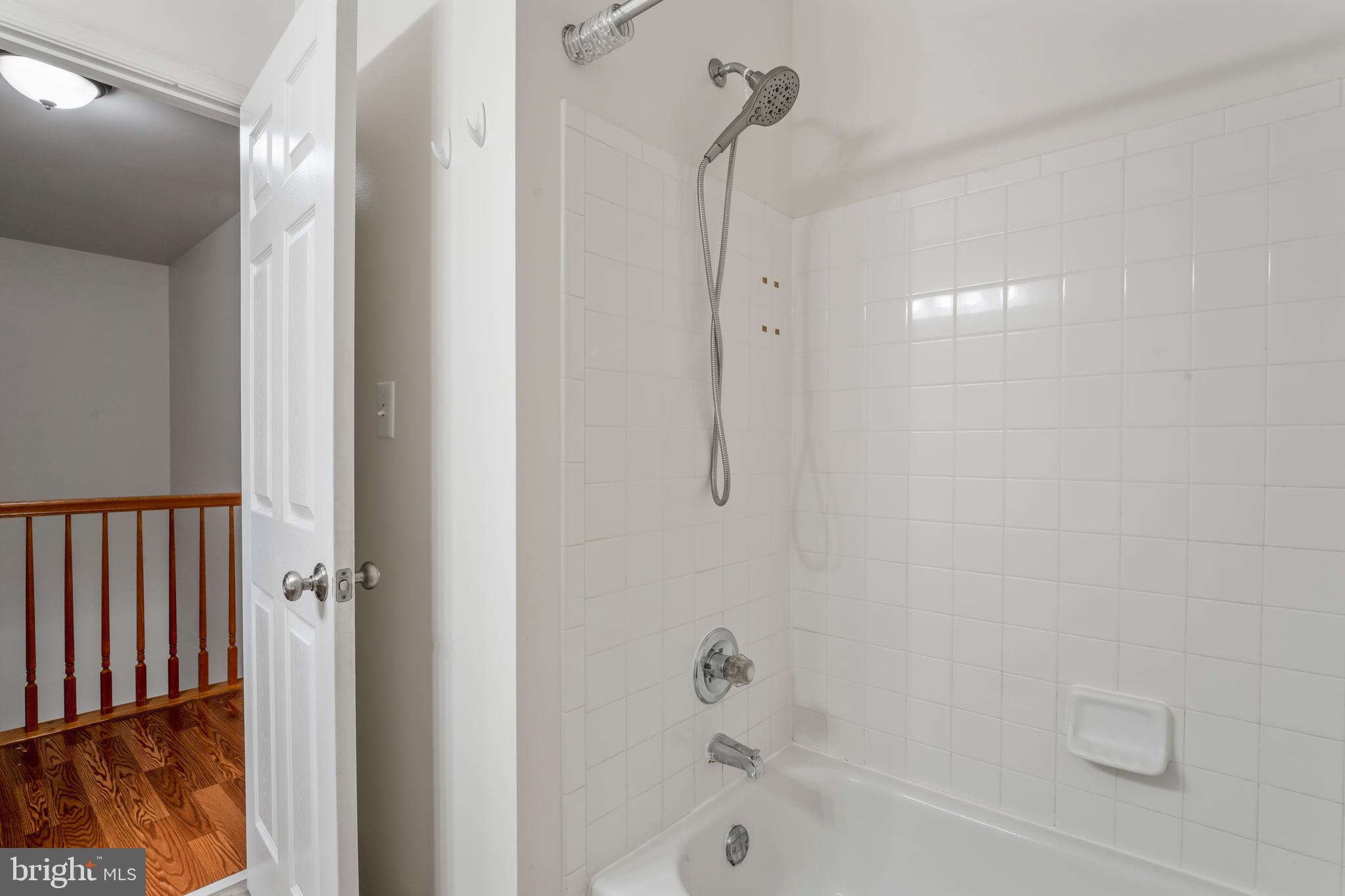 MCNAIR FARMS LANDBAY - Residential