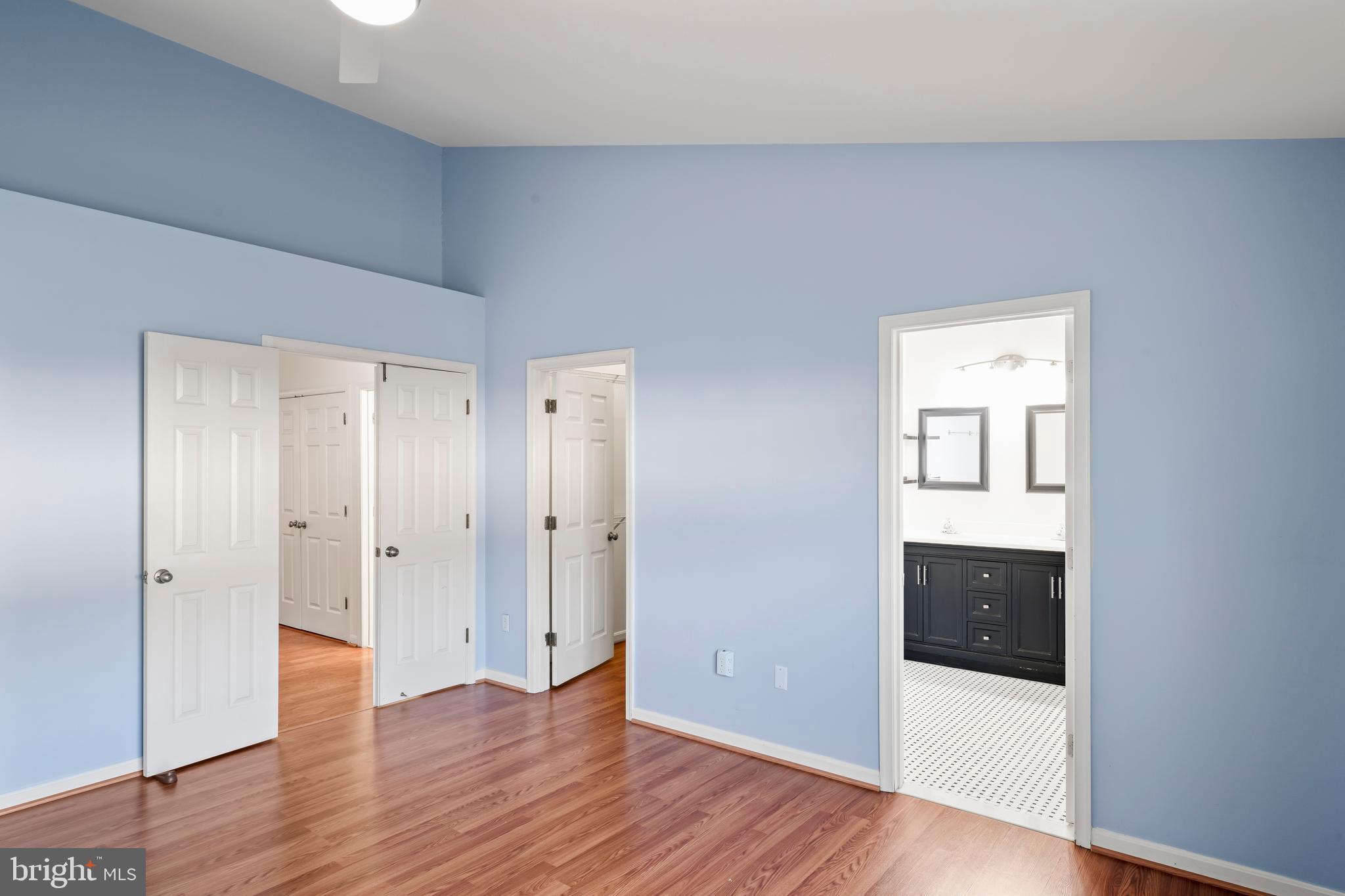 MCNAIR FARMS LANDBAY - Residential