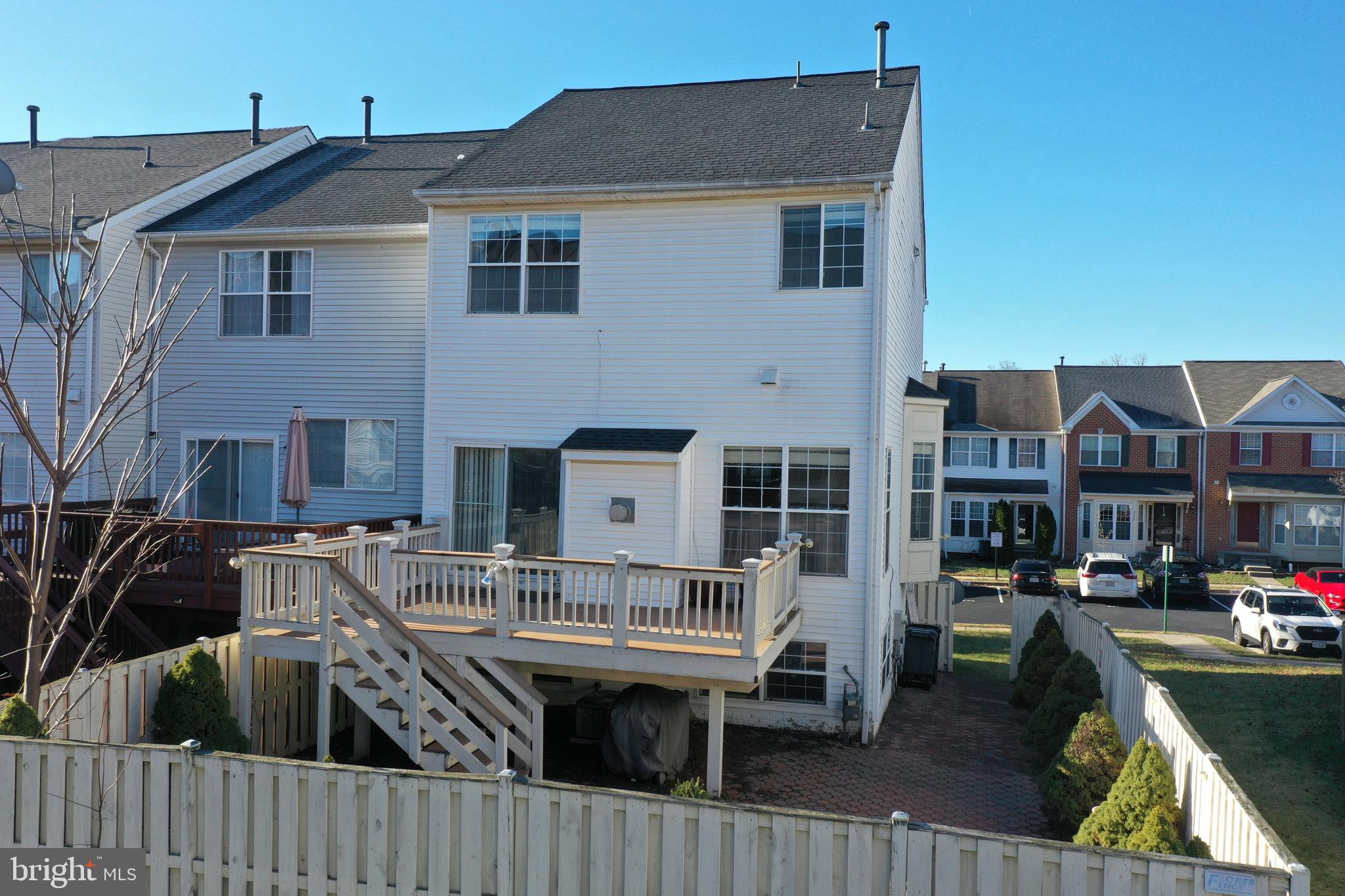 MCNAIR FARMS LANDBAY - Residential