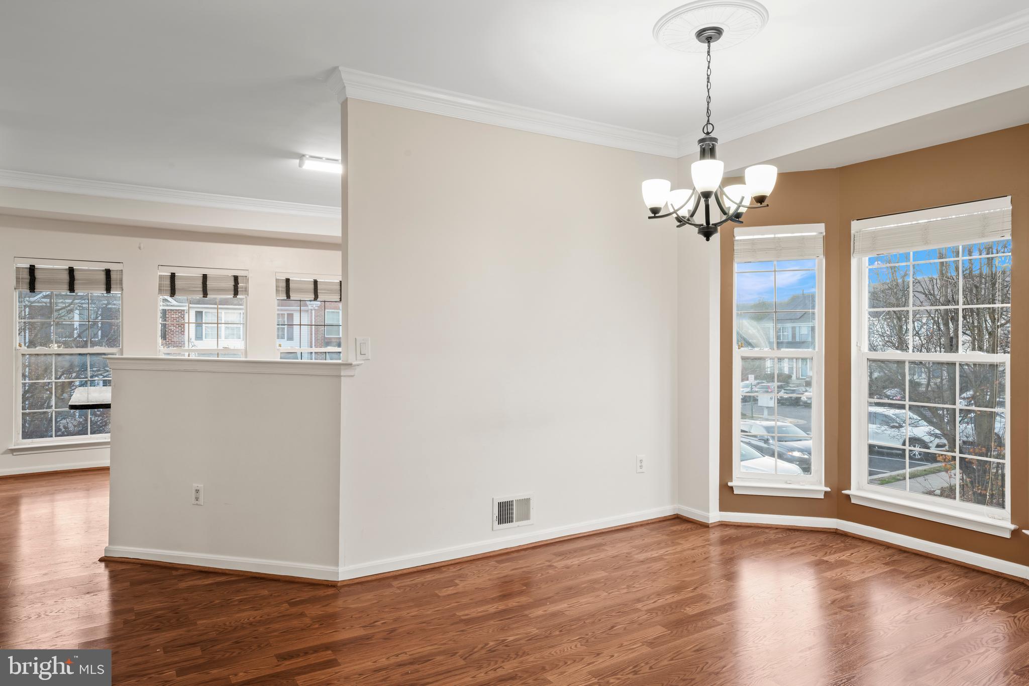 MCNAIR FARMS LANDBAY - Residential