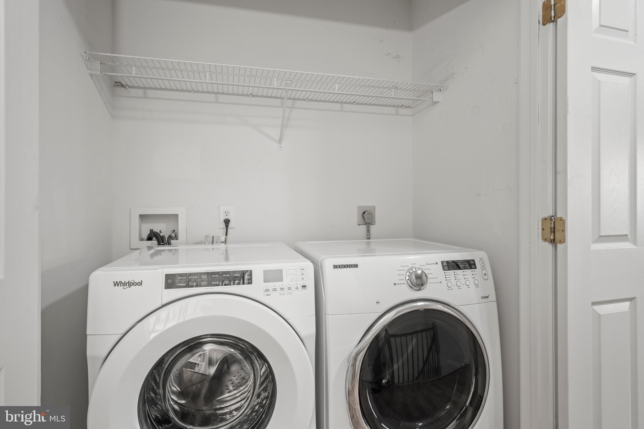 MCNAIR FARMS LANDBAY - Residential