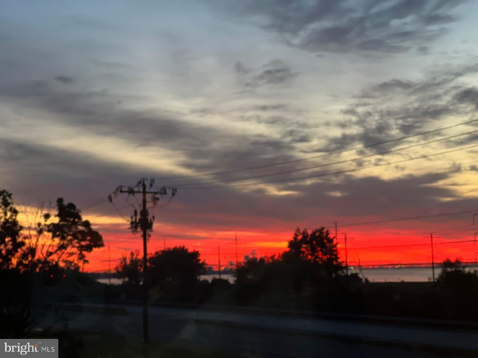 5213 LE PARC DRIVE UNIT 4