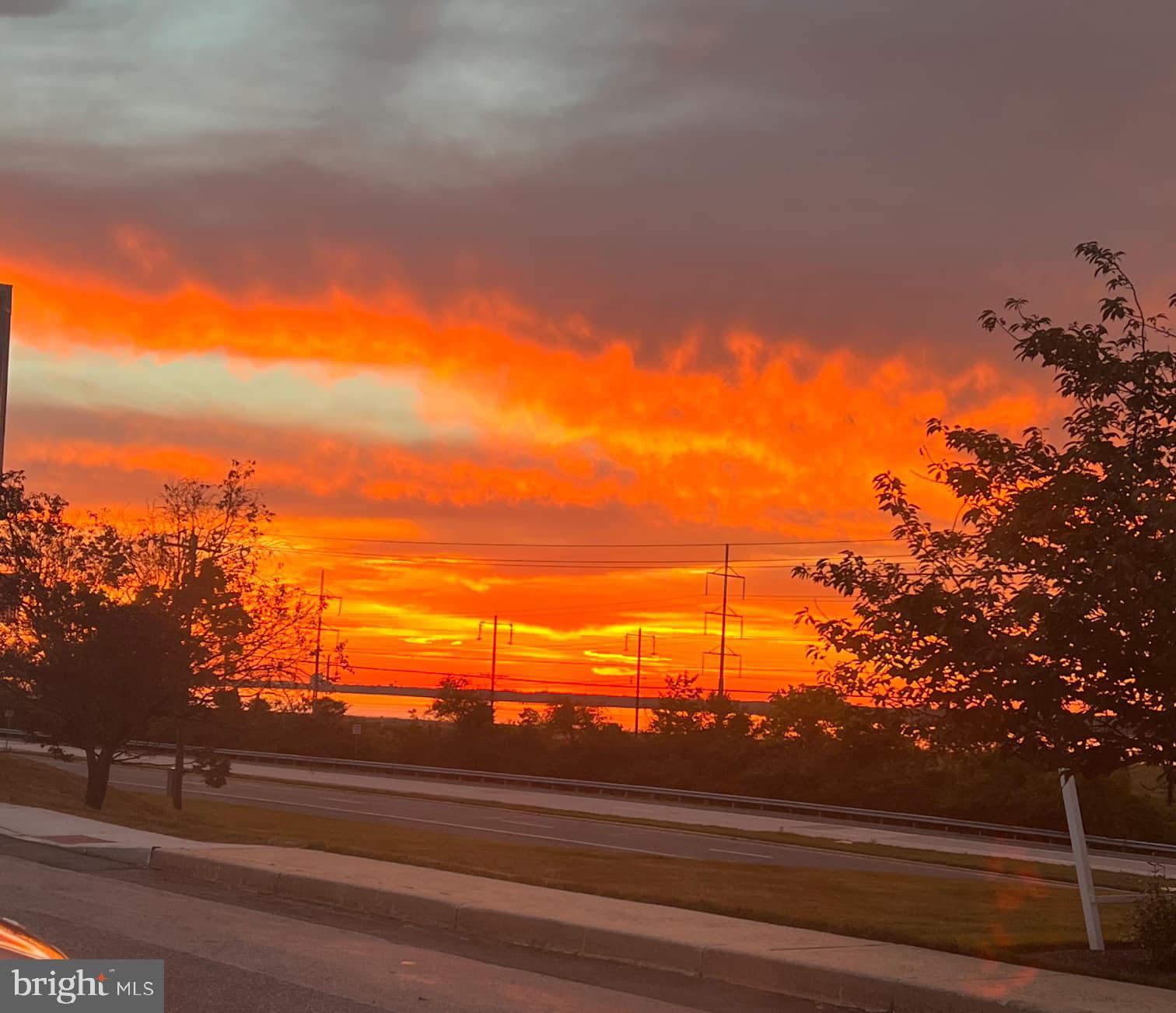 5213 LE PARC DRIVE UNIT 4