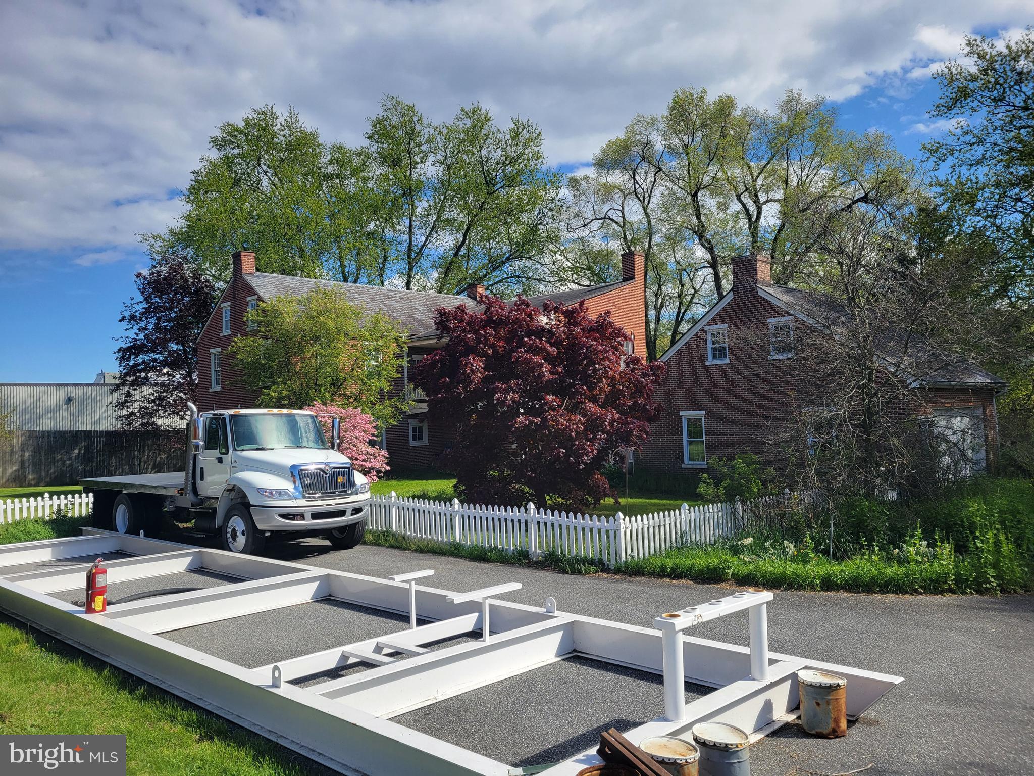 EAST HEMPFIELD - Residential