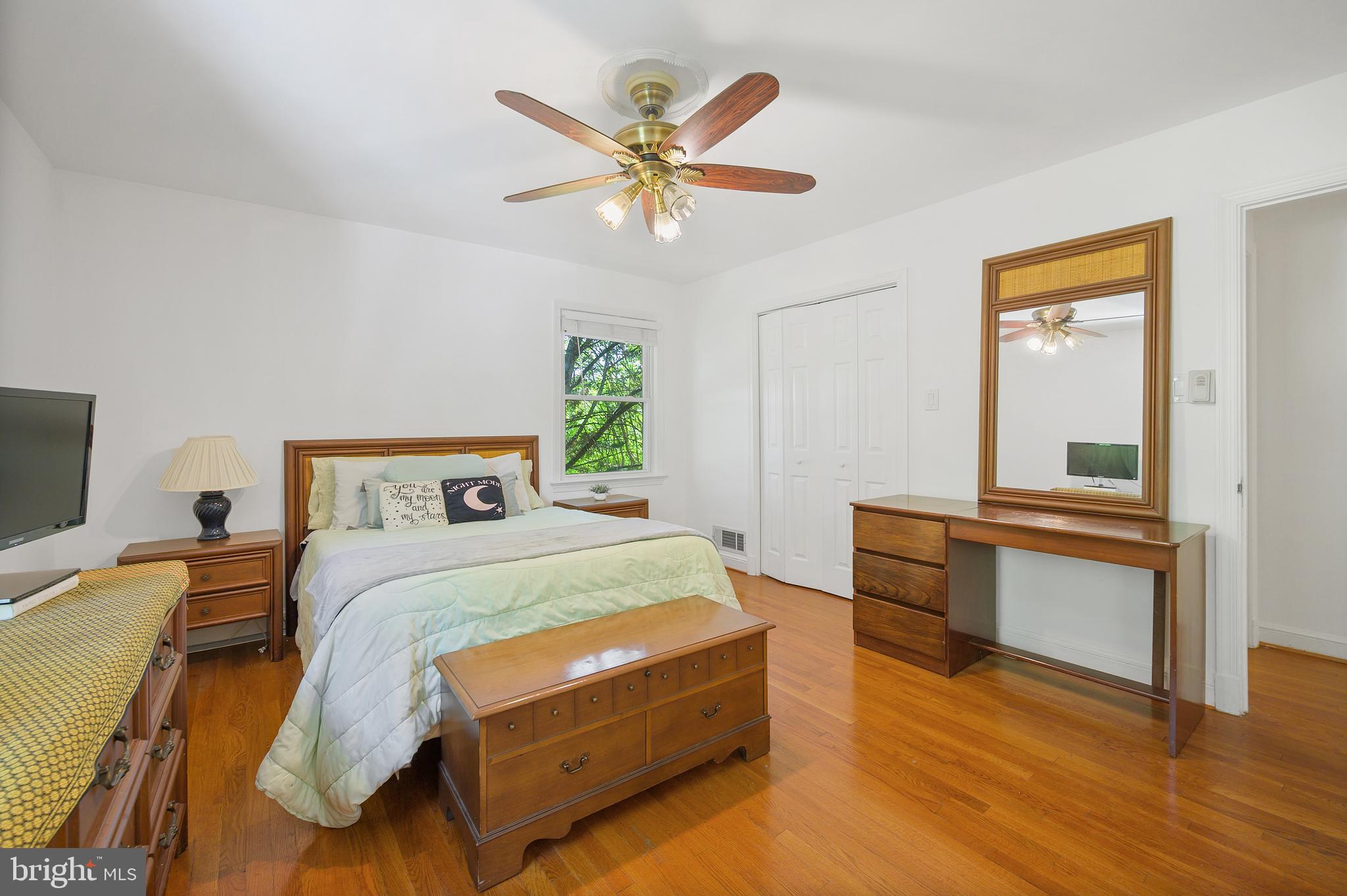 COLESVILLE MANOR - Residential