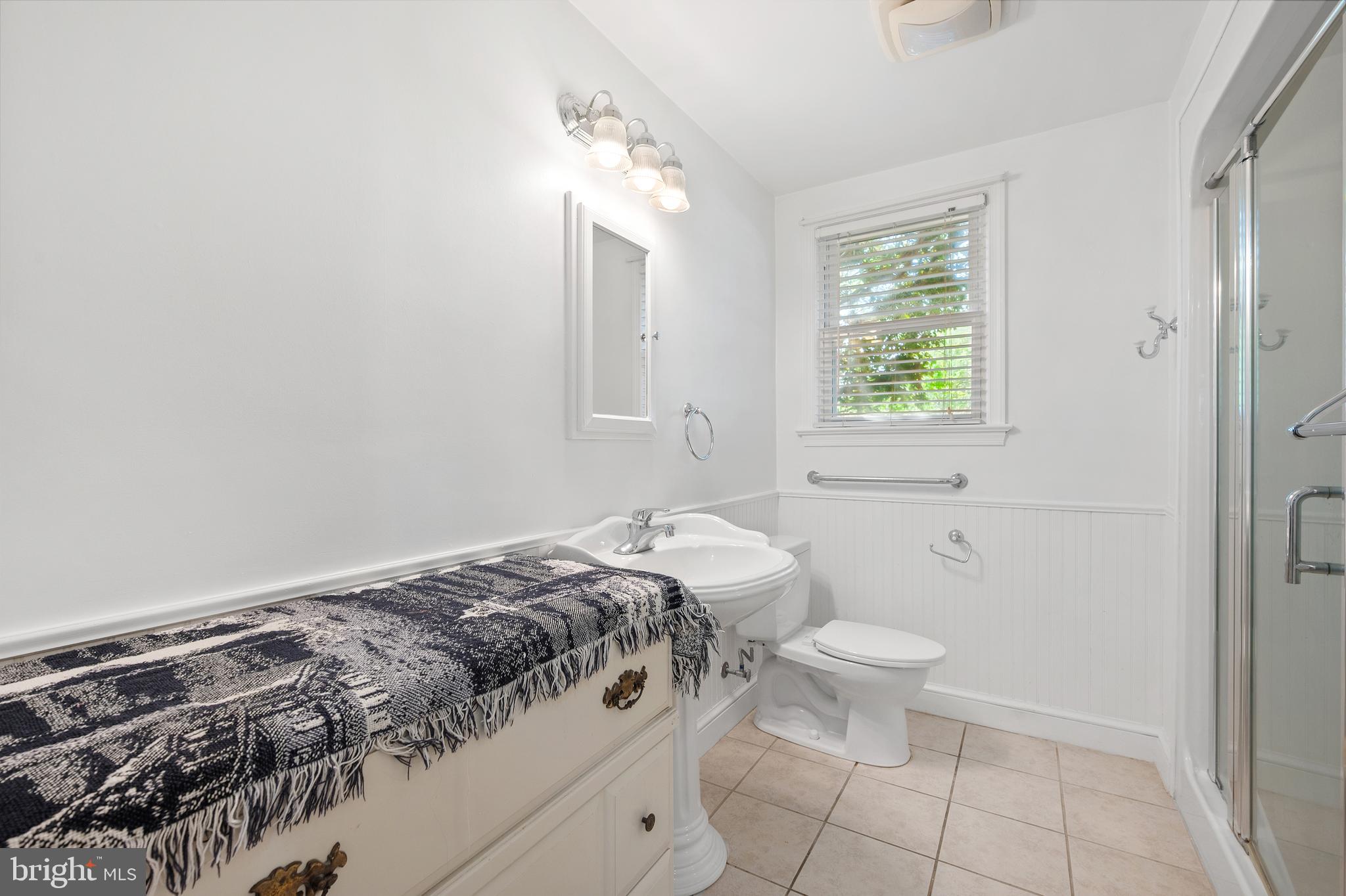 COLESVILLE MANOR - Residential