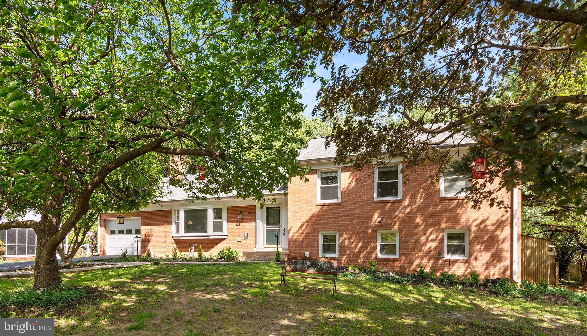 COLESVILLE MANOR - Residential