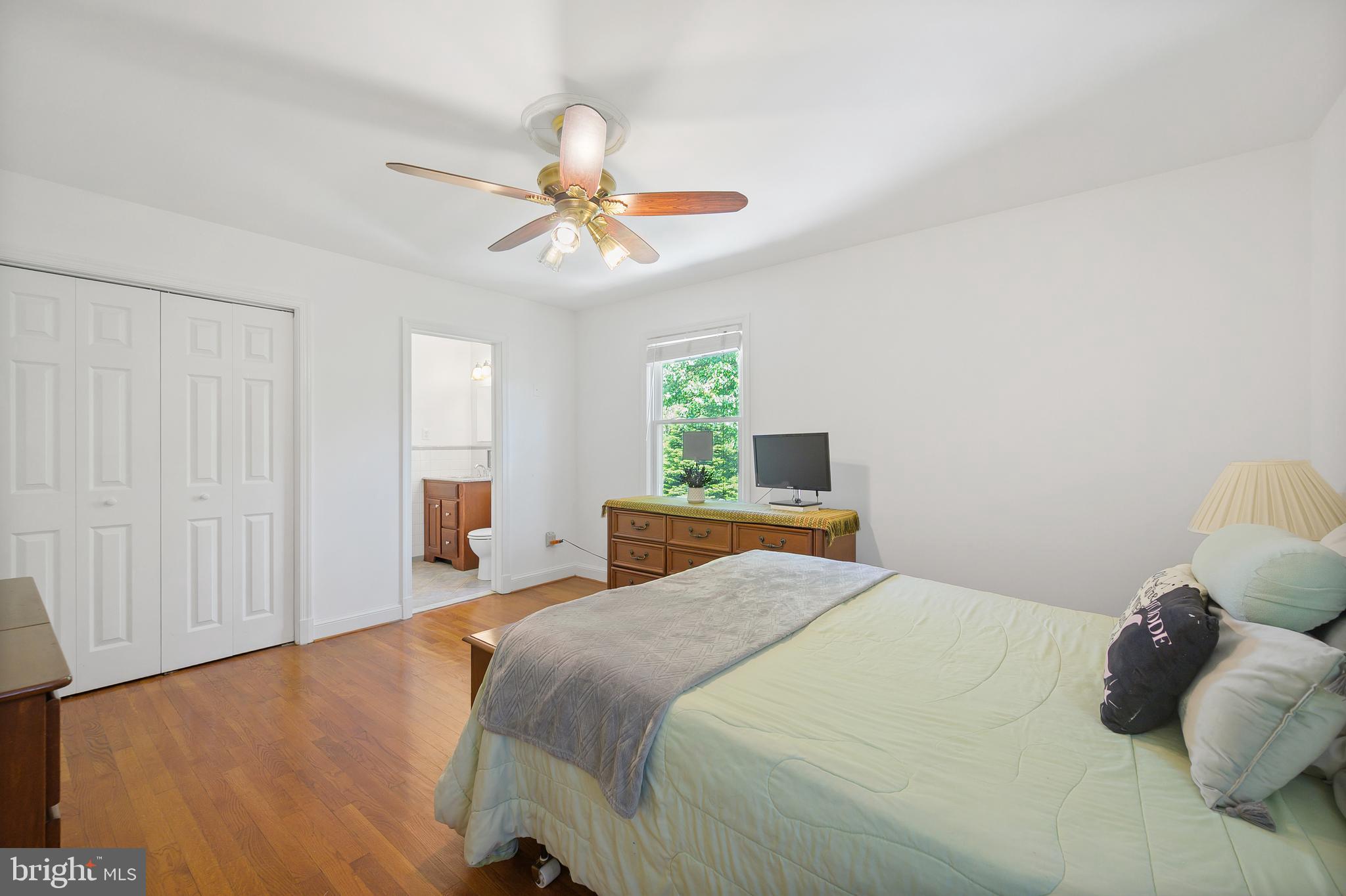 COLESVILLE MANOR - Residential
