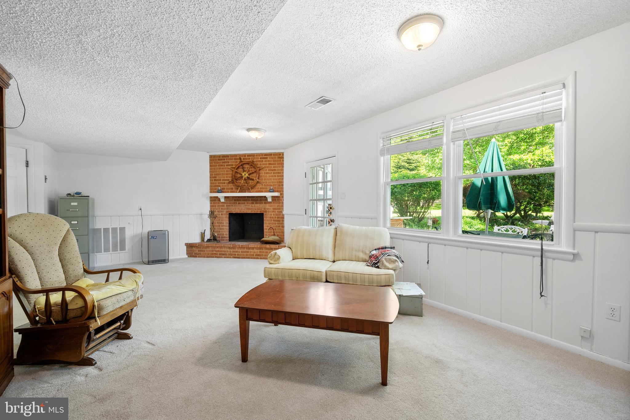 COLESVILLE MANOR - Residential