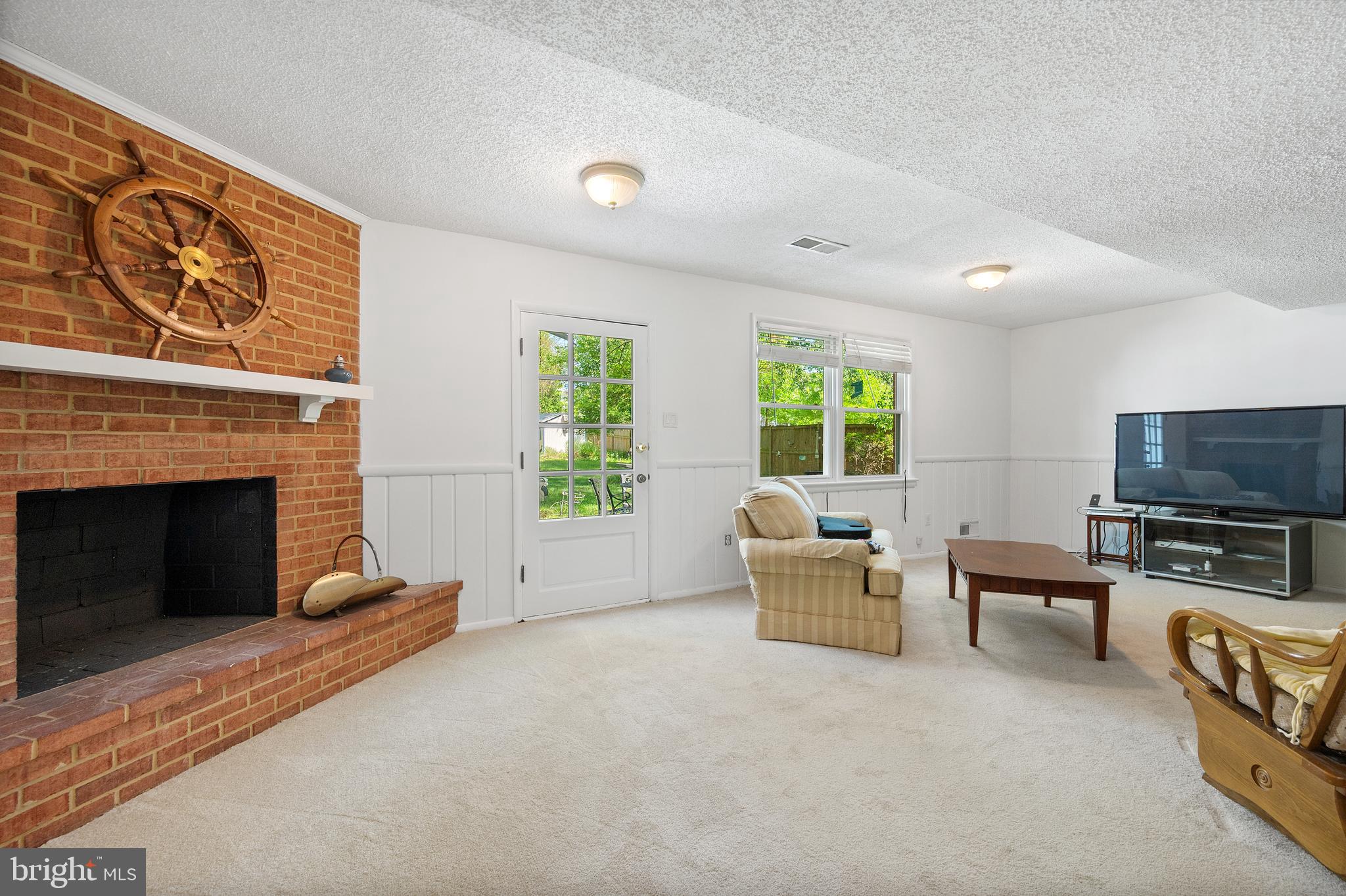 COLESVILLE MANOR - Residential
