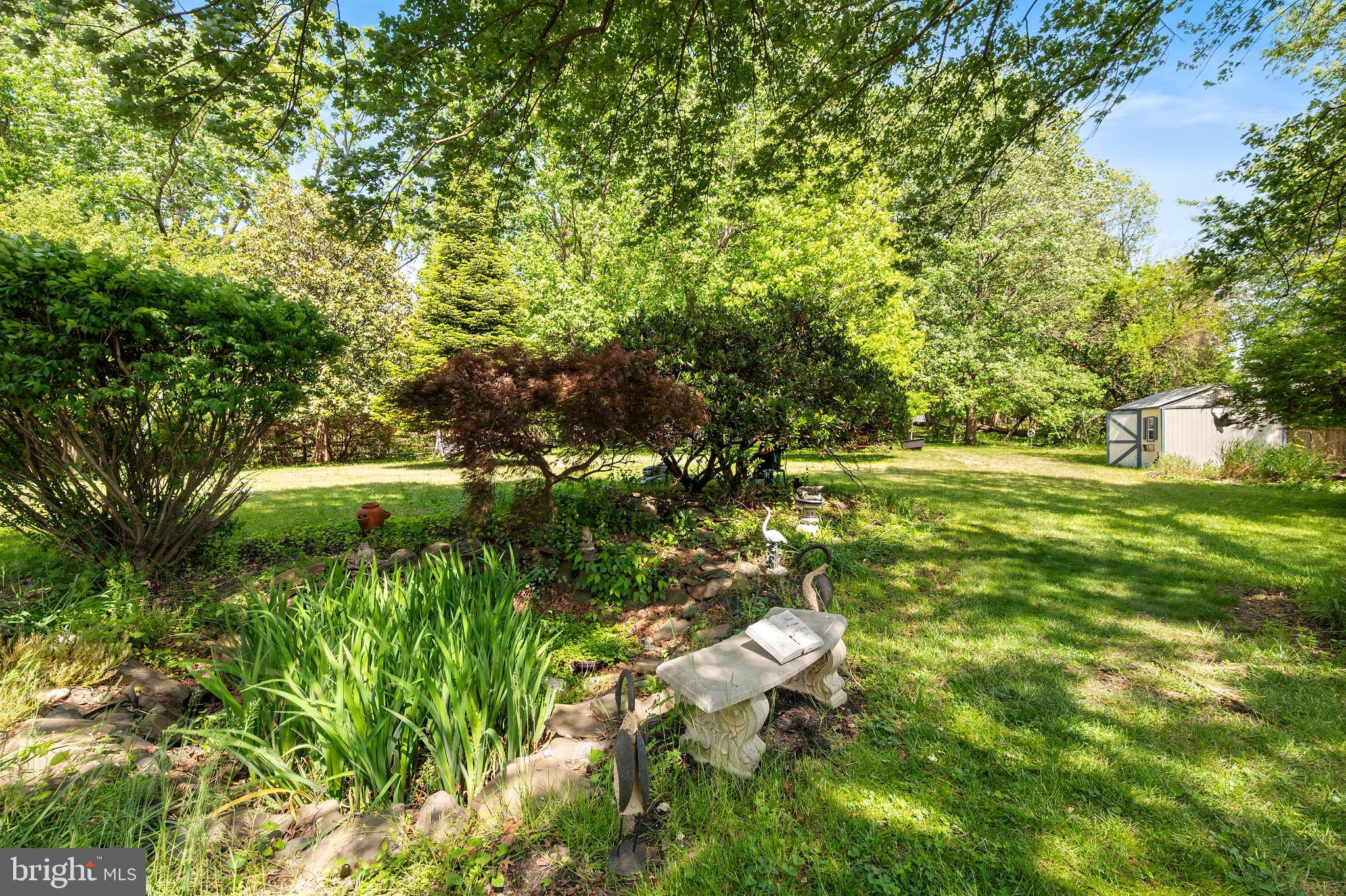 COLESVILLE MANOR - Residential