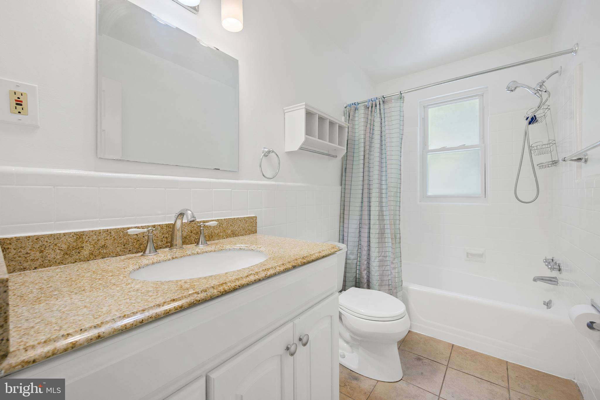 COLESVILLE MANOR - Residential
