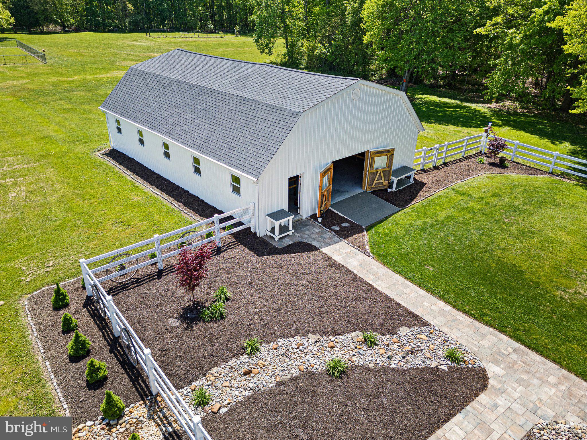 5916 SUMMIT BRIDGE ROAD