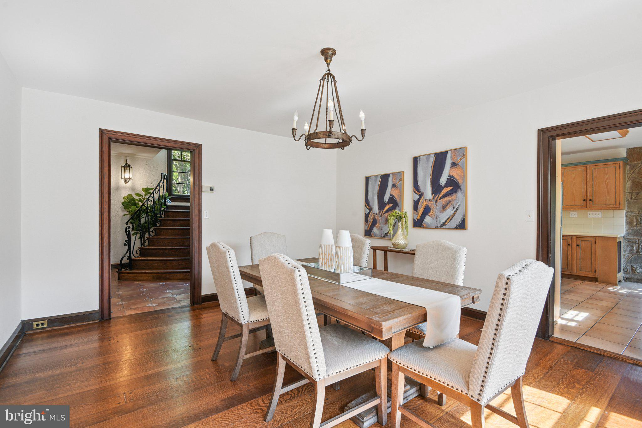 CHEVY CHASE VILLAGE - Residential