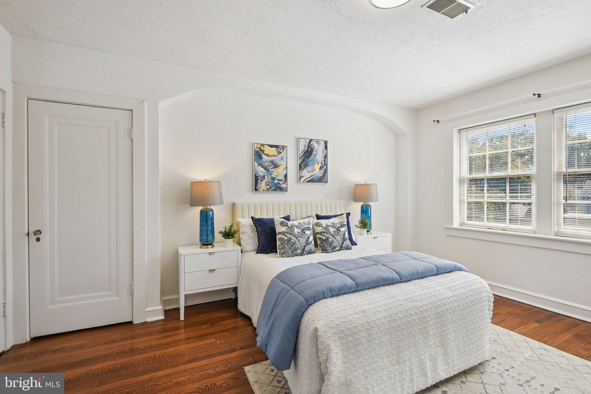 CHEVY CHASE VILLAGE - Residential