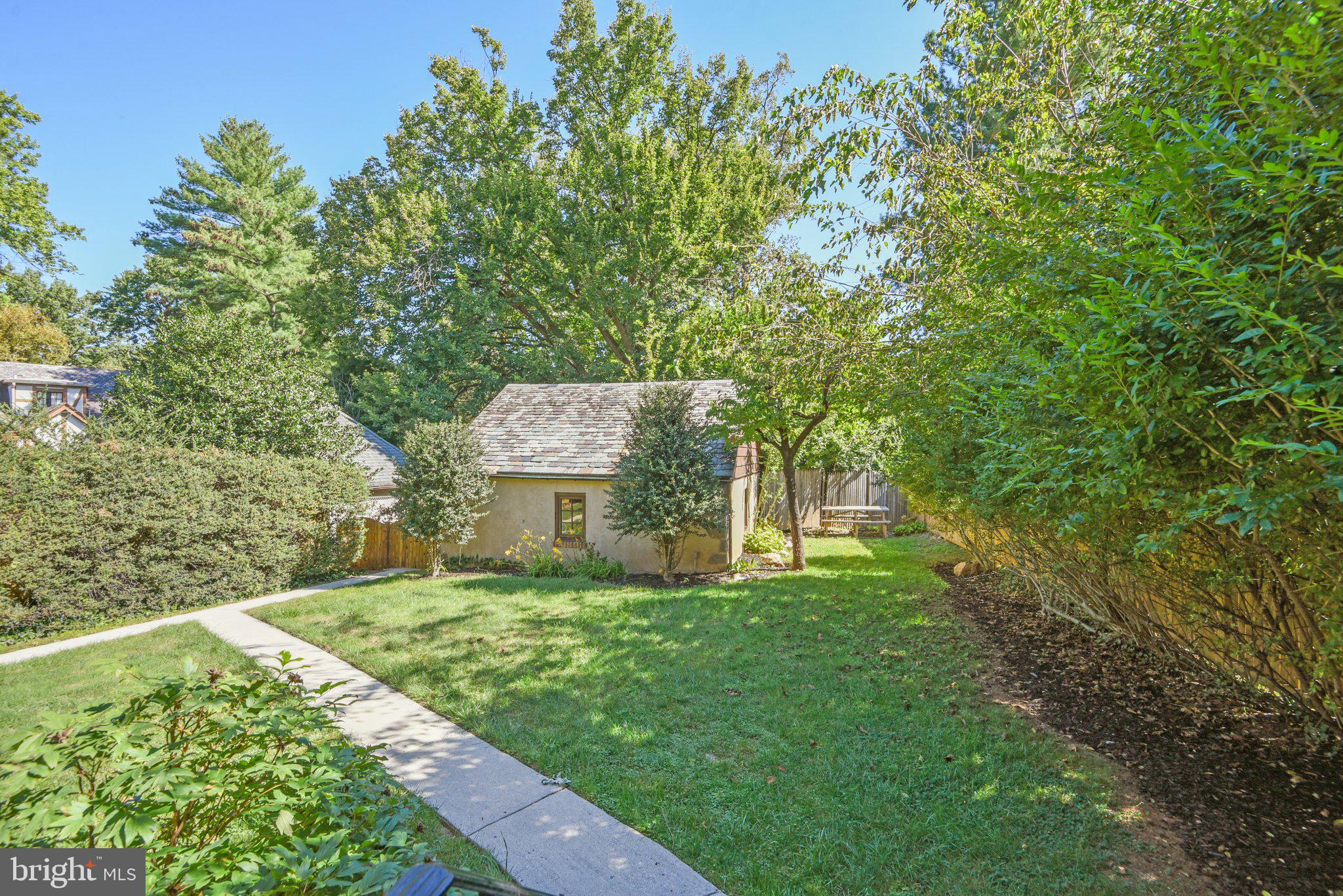 CHEVY CHASE VILLAGE - Residential