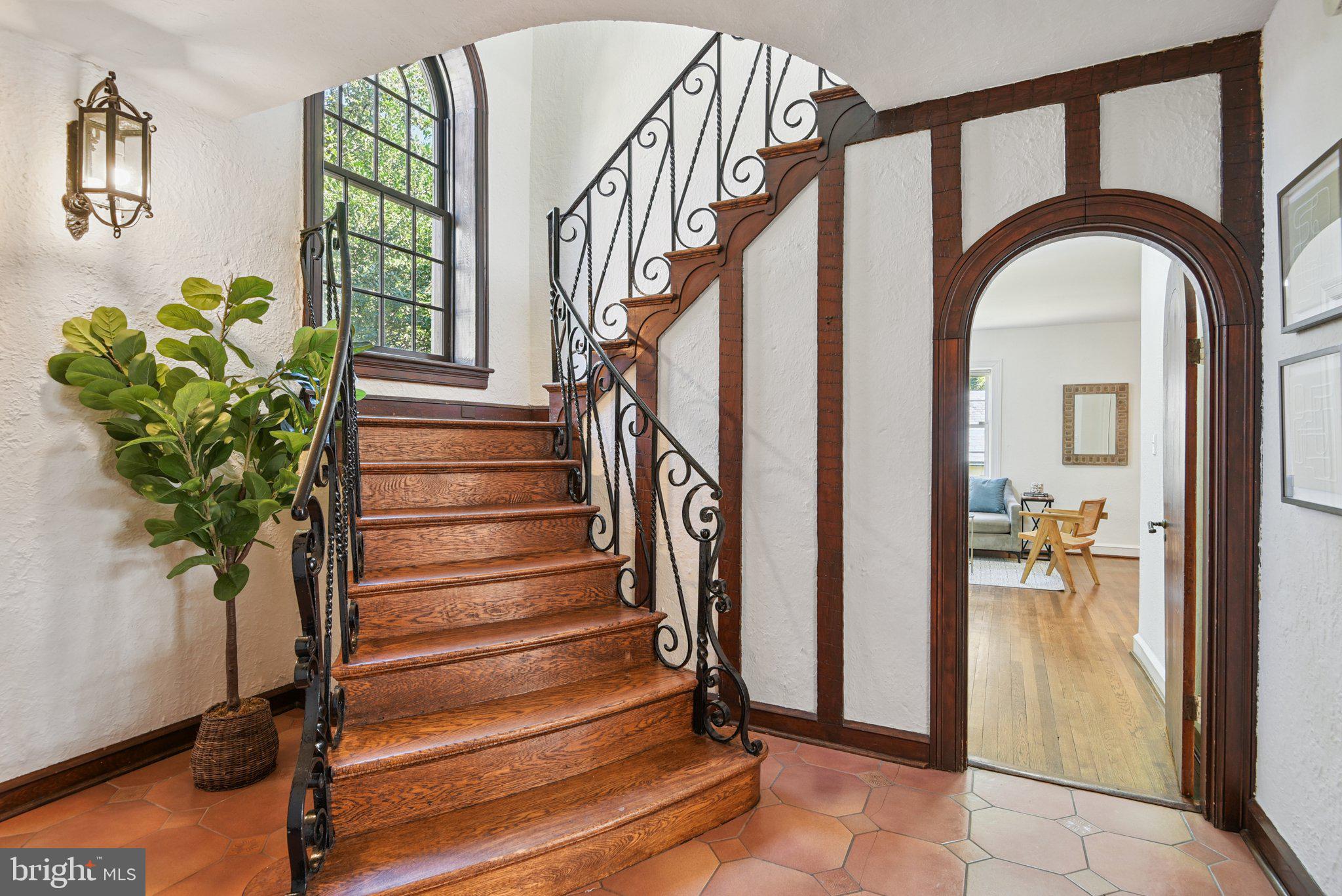 CHEVY CHASE VILLAGE - Residential