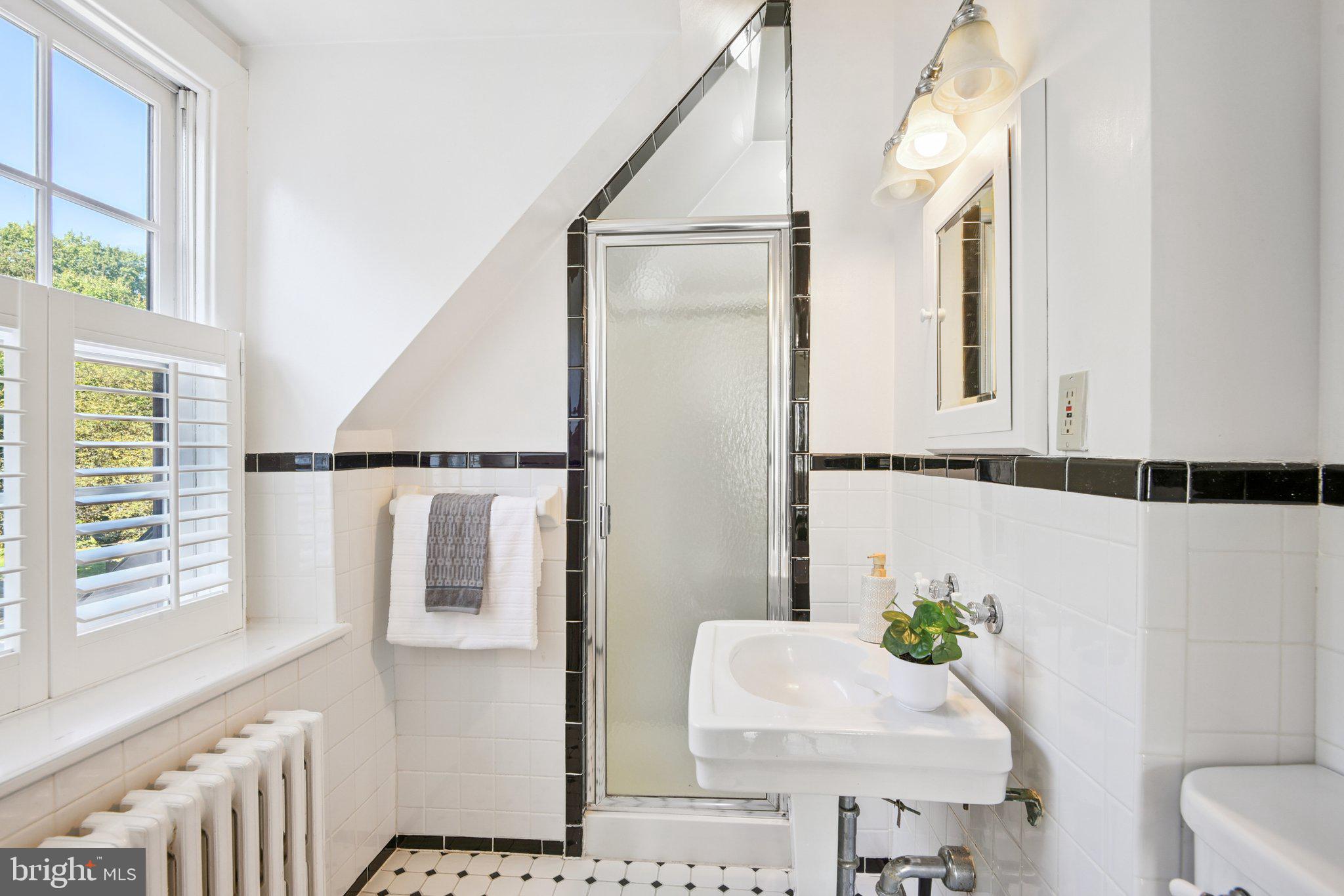 CHEVY CHASE VILLAGE - Residential