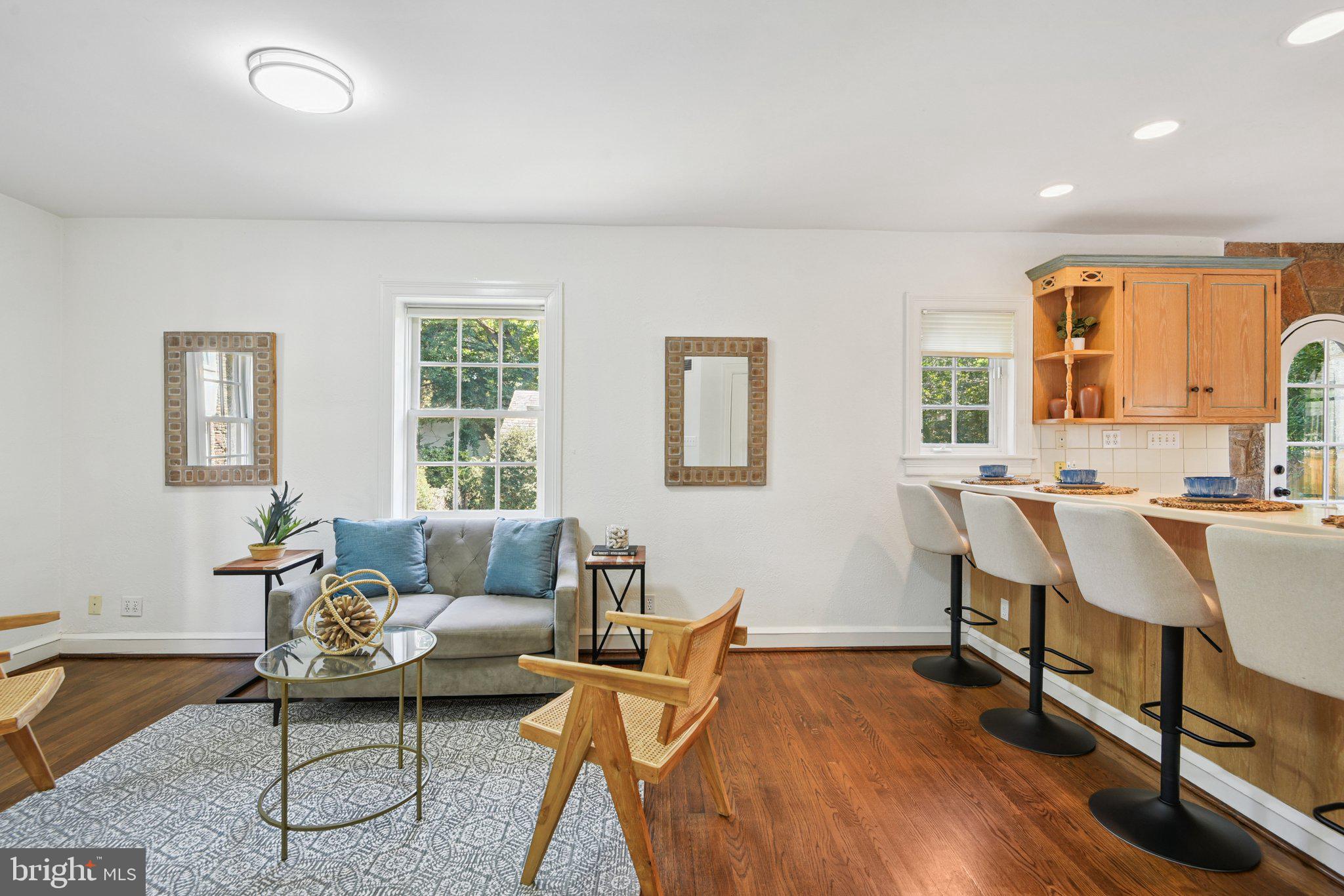 CHEVY CHASE VILLAGE - Residential