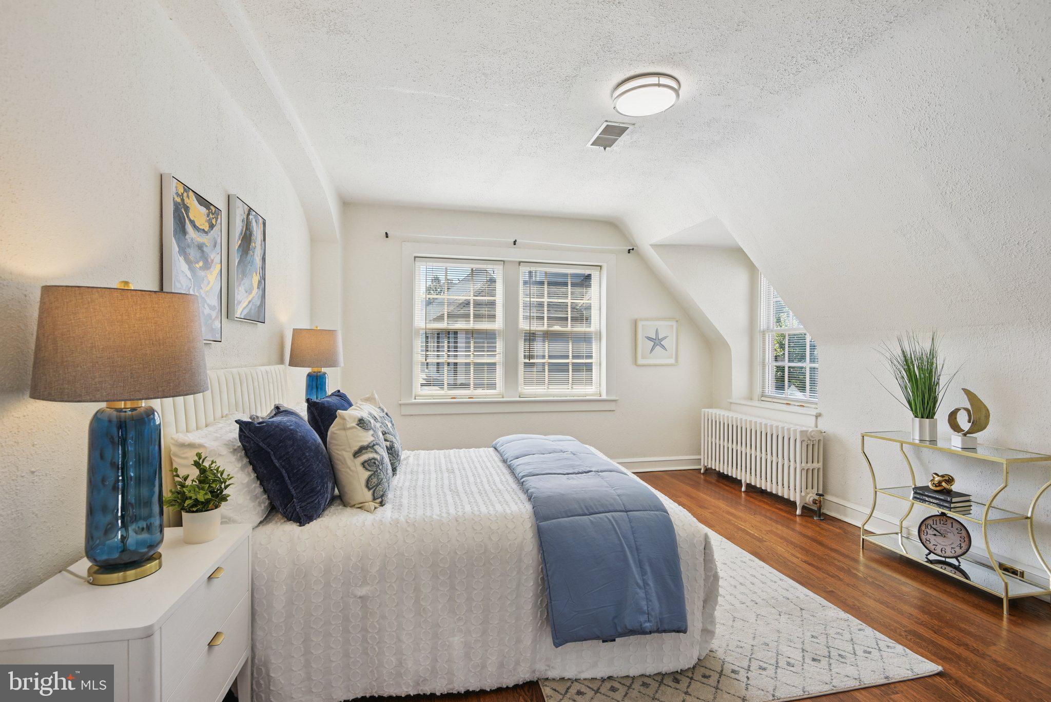 CHEVY CHASE VILLAGE - Residential