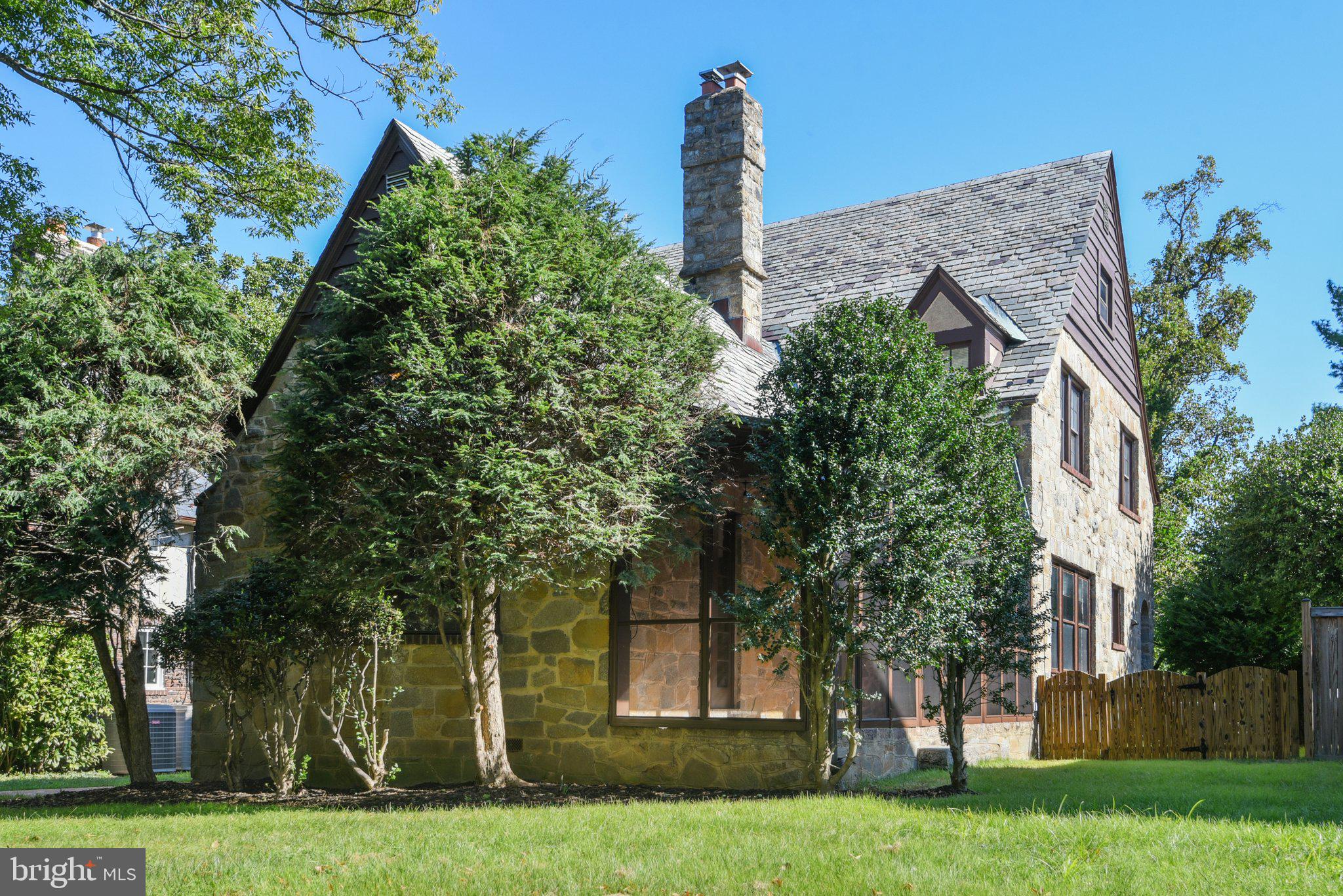 CHEVY CHASE VILLAGE - Residential