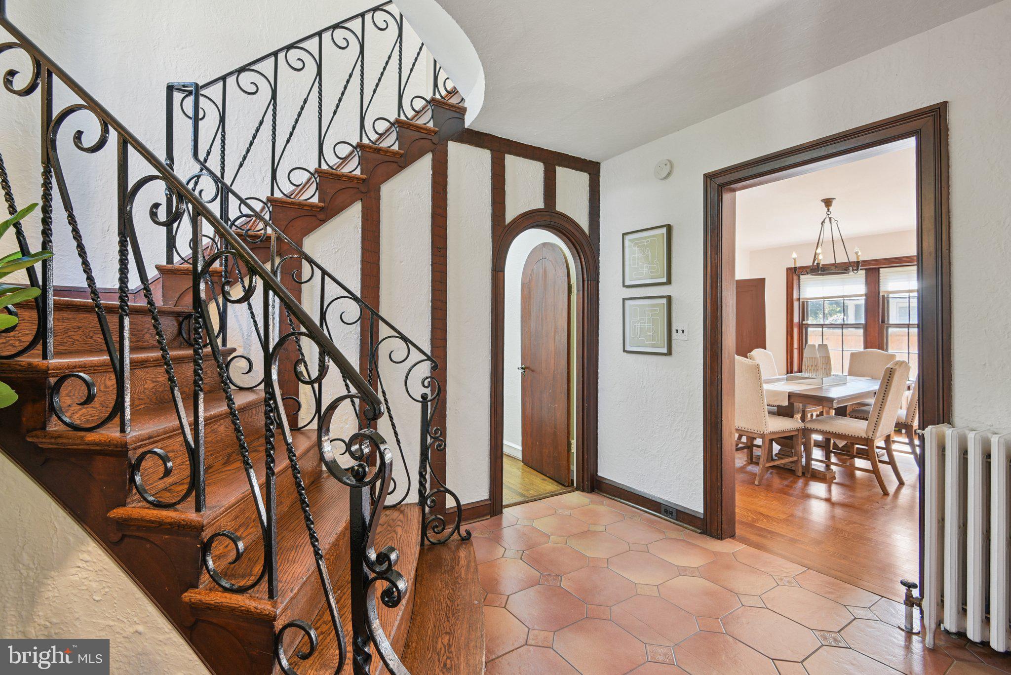 CHEVY CHASE VILLAGE - Residential