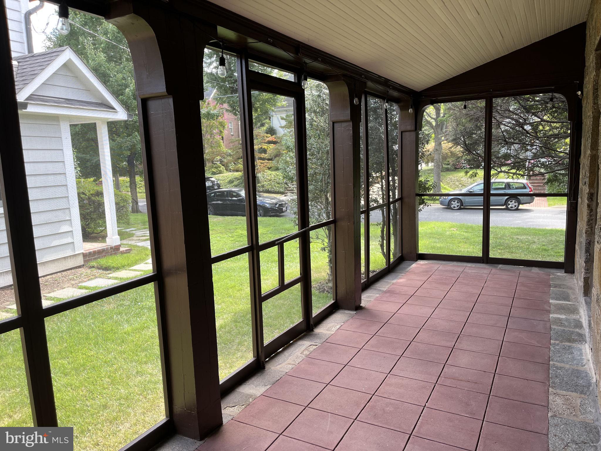 CHEVY CHASE VILLAGE - Residential