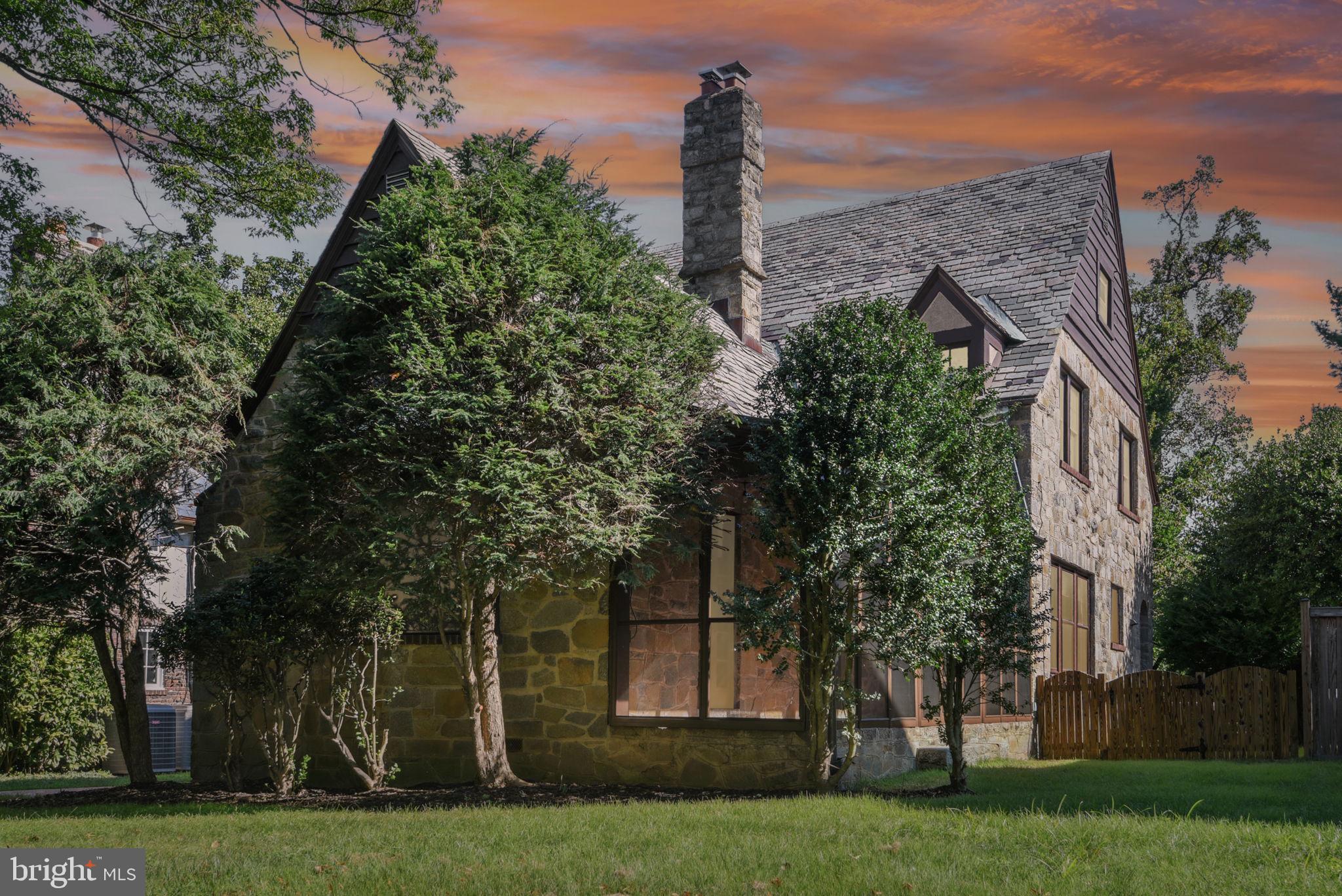 CHEVY CHASE VILLAGE - Residential