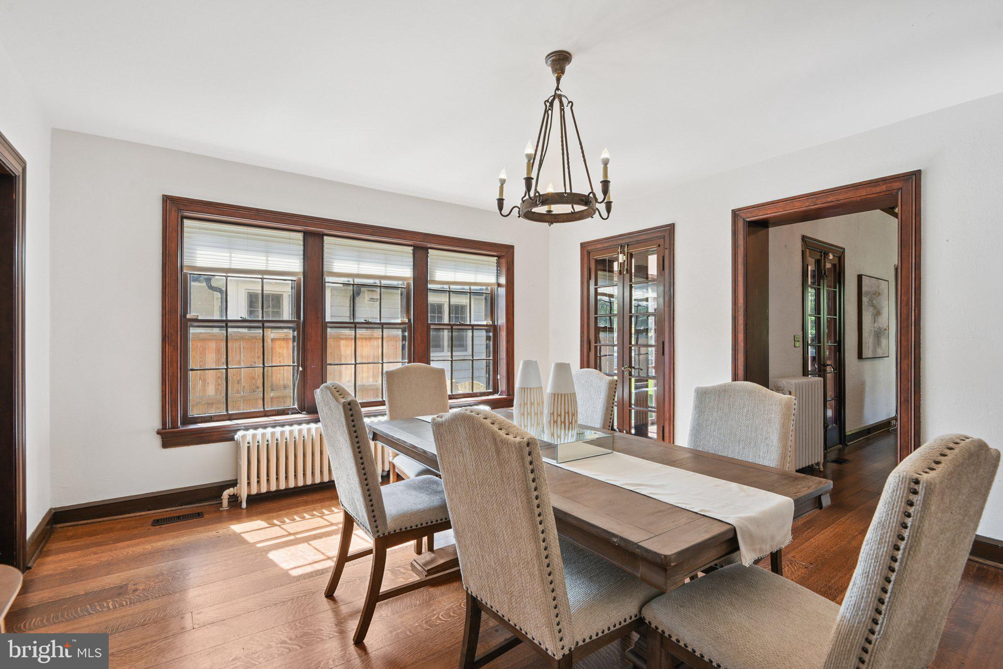 CHEVY CHASE VILLAGE - Residential