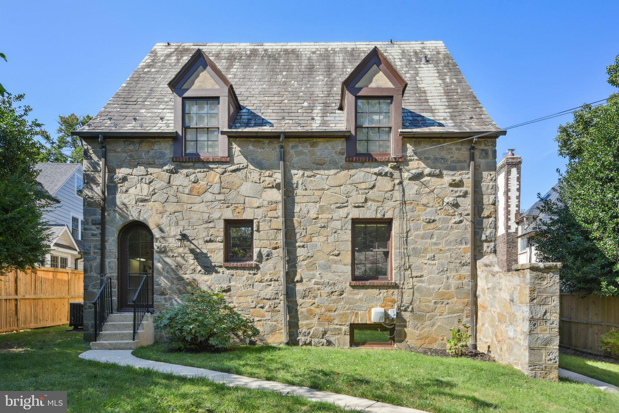 CHEVY CHASE VILLAGE - Residential