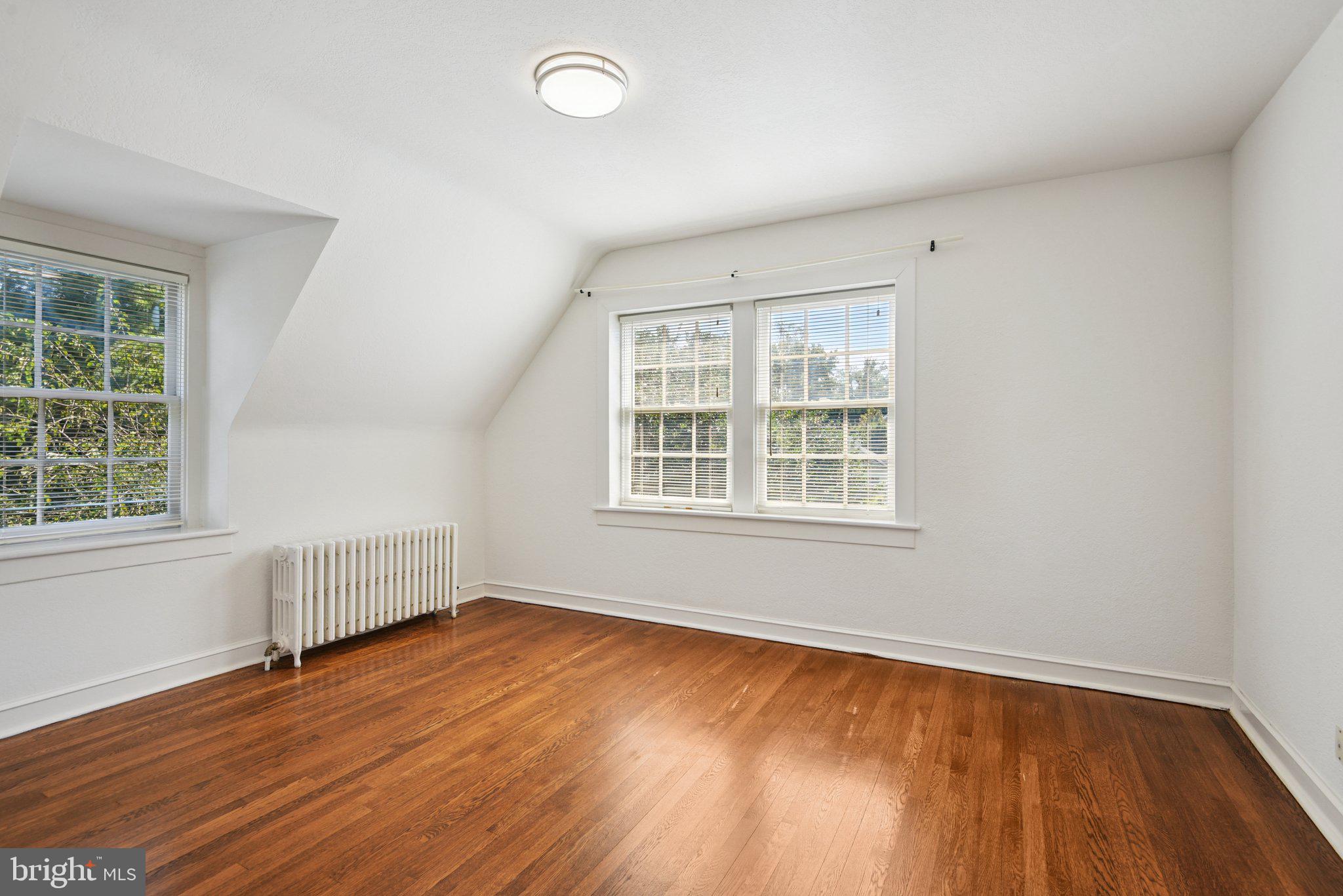 CHEVY CHASE VILLAGE - Residential