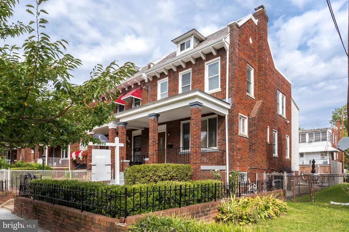 419 Oglethorpe Street NW, Washington, DC 20011