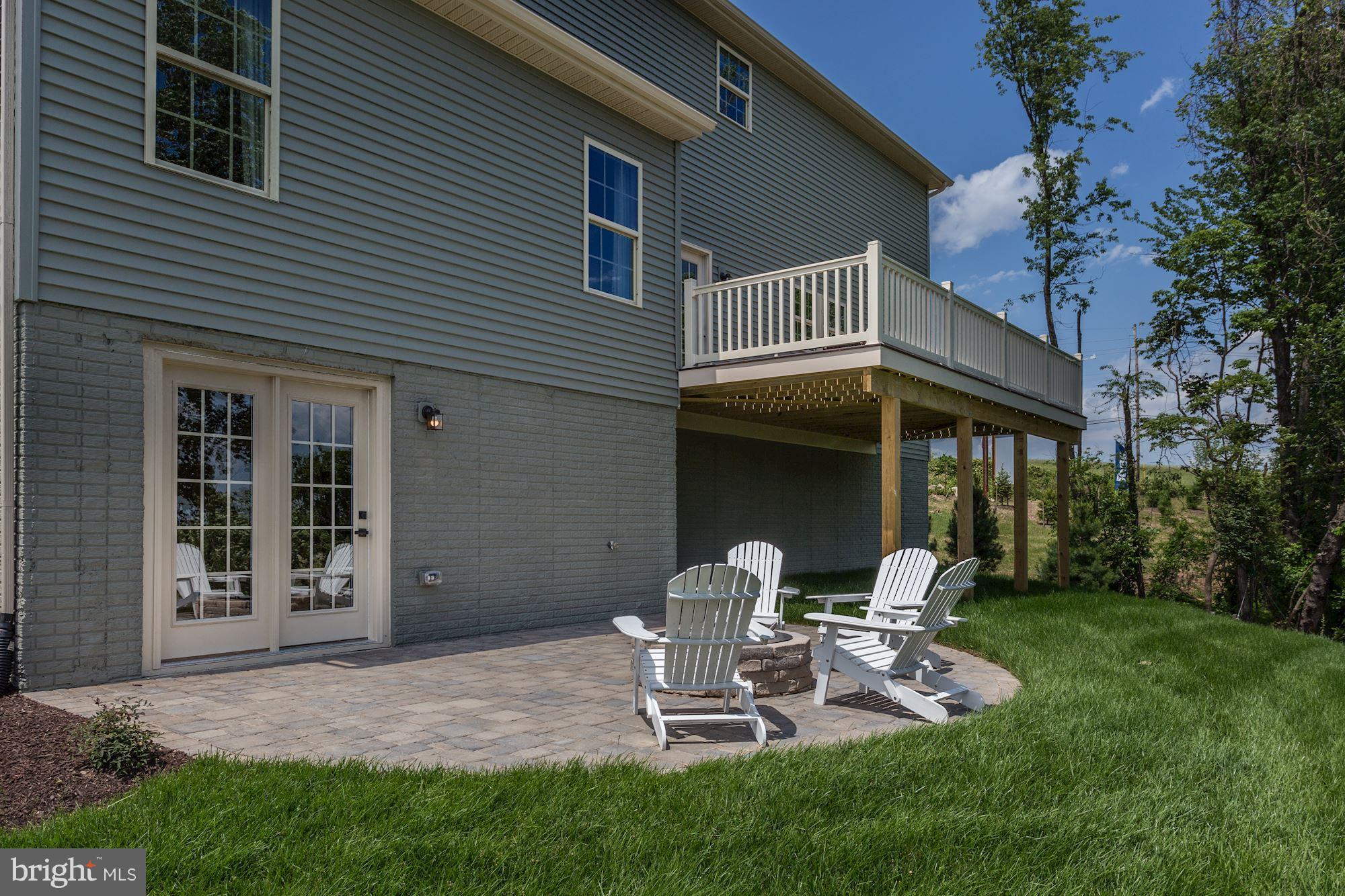 LAKE LINGANORE WOODRIDGE - Residential