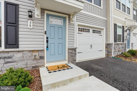 Townhouse For Sale - 38 Bibury Street<br/> MARTINSBURG, WV 25405