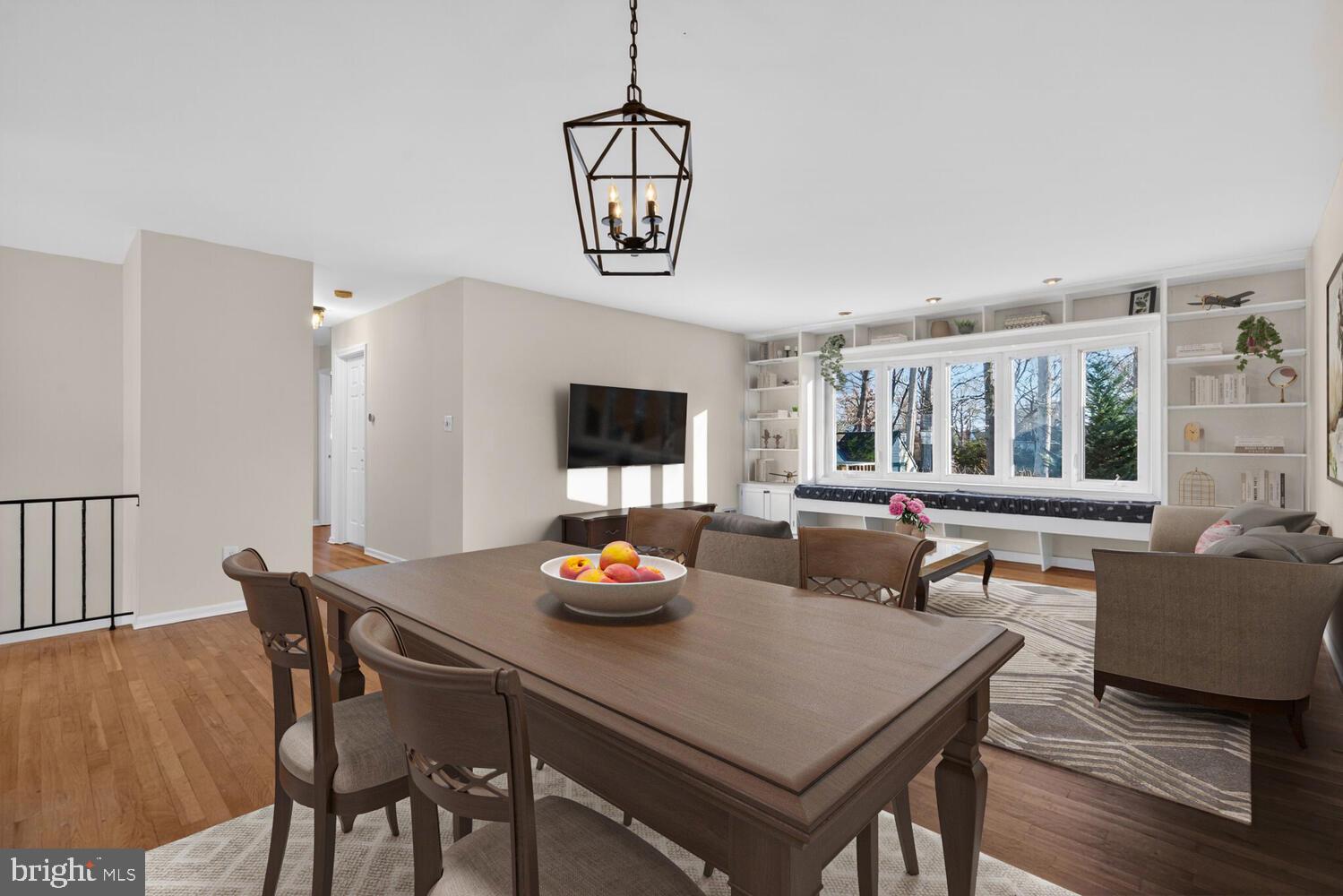 RIVERSIDE ESTATES - Residential