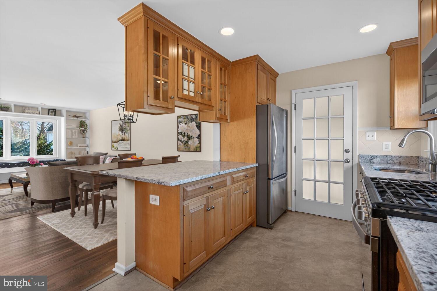 RIVERSIDE ESTATES - Residential