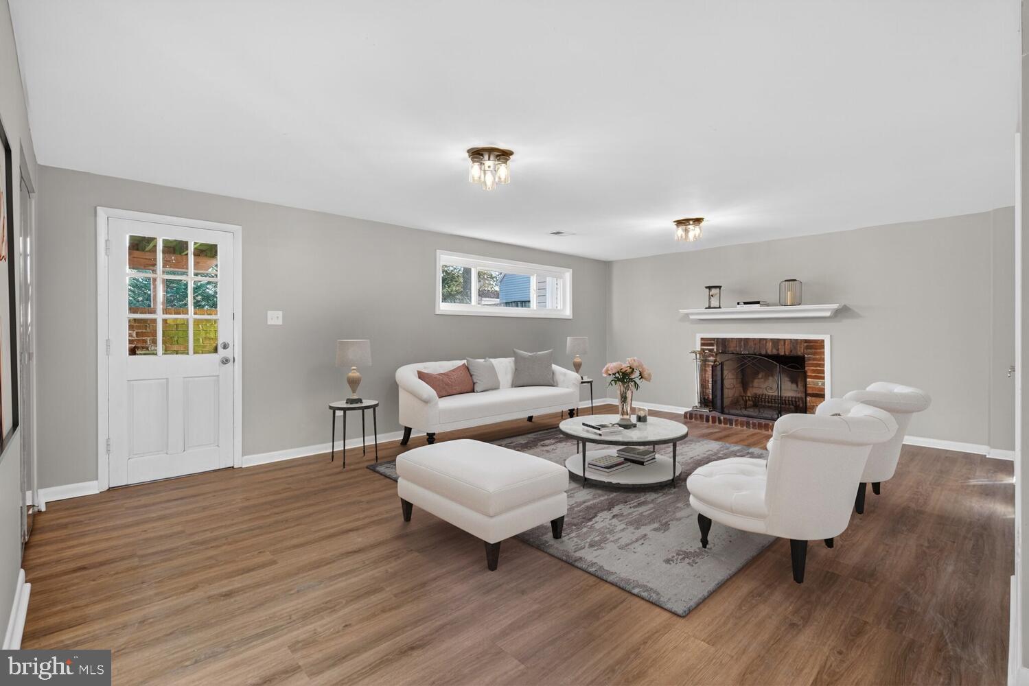 RIVERSIDE ESTATES - Residential