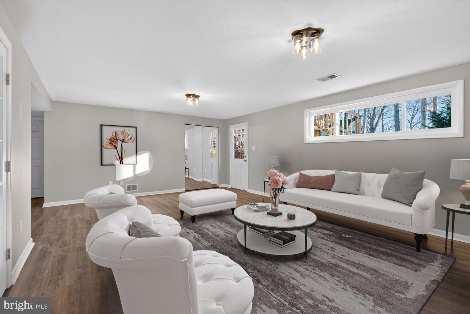 RIVERSIDE ESTATES - Residential