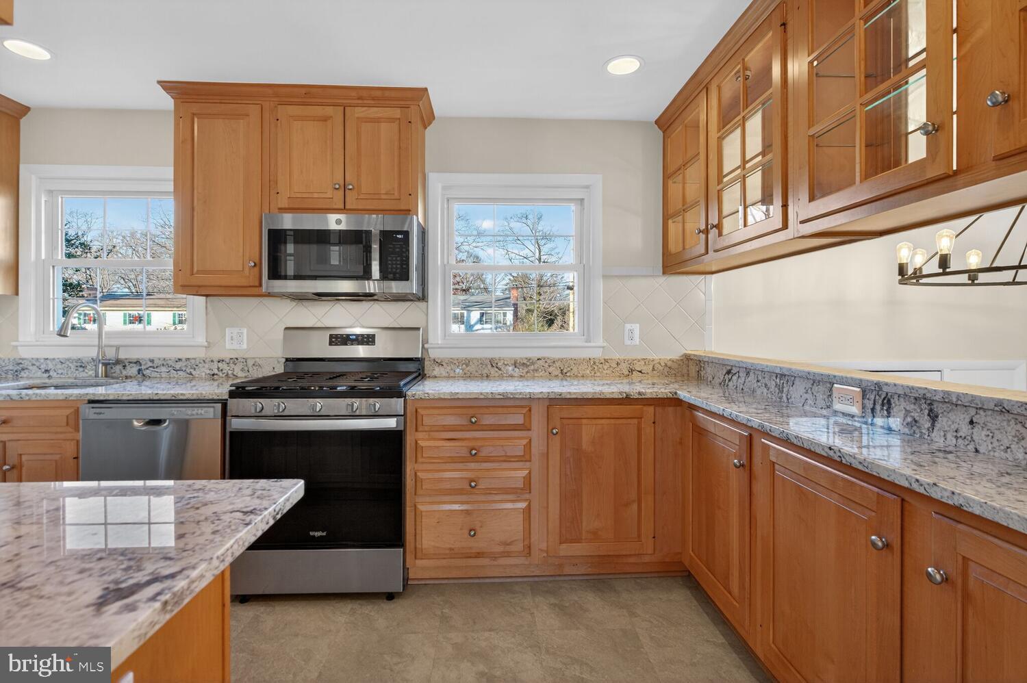 RIVERSIDE ESTATES - Residential