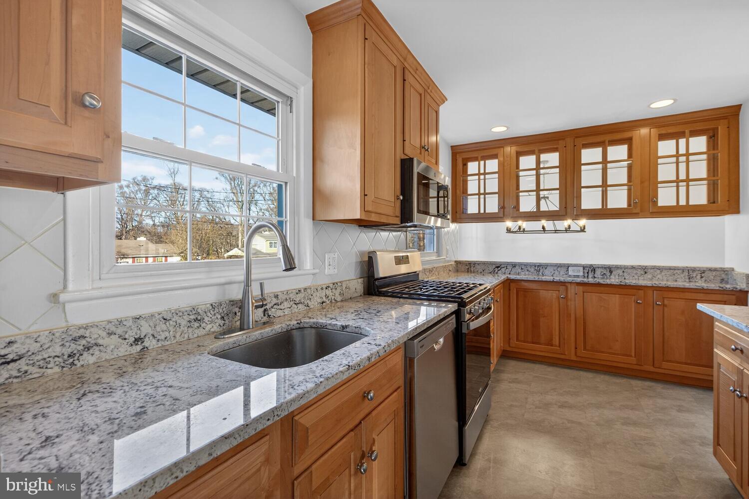 RIVERSIDE ESTATES - Residential