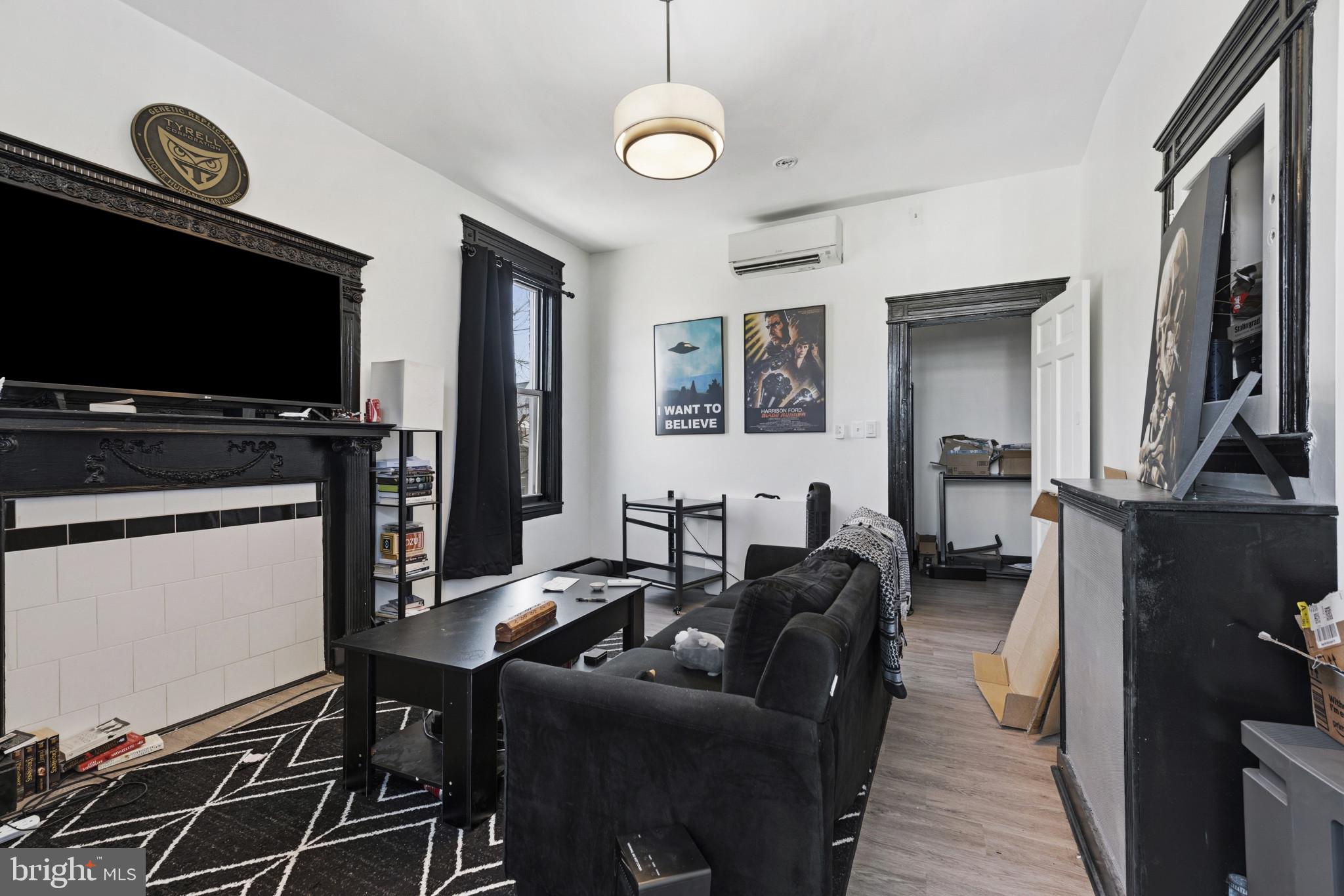 CHARLES VILLAGE - Residential