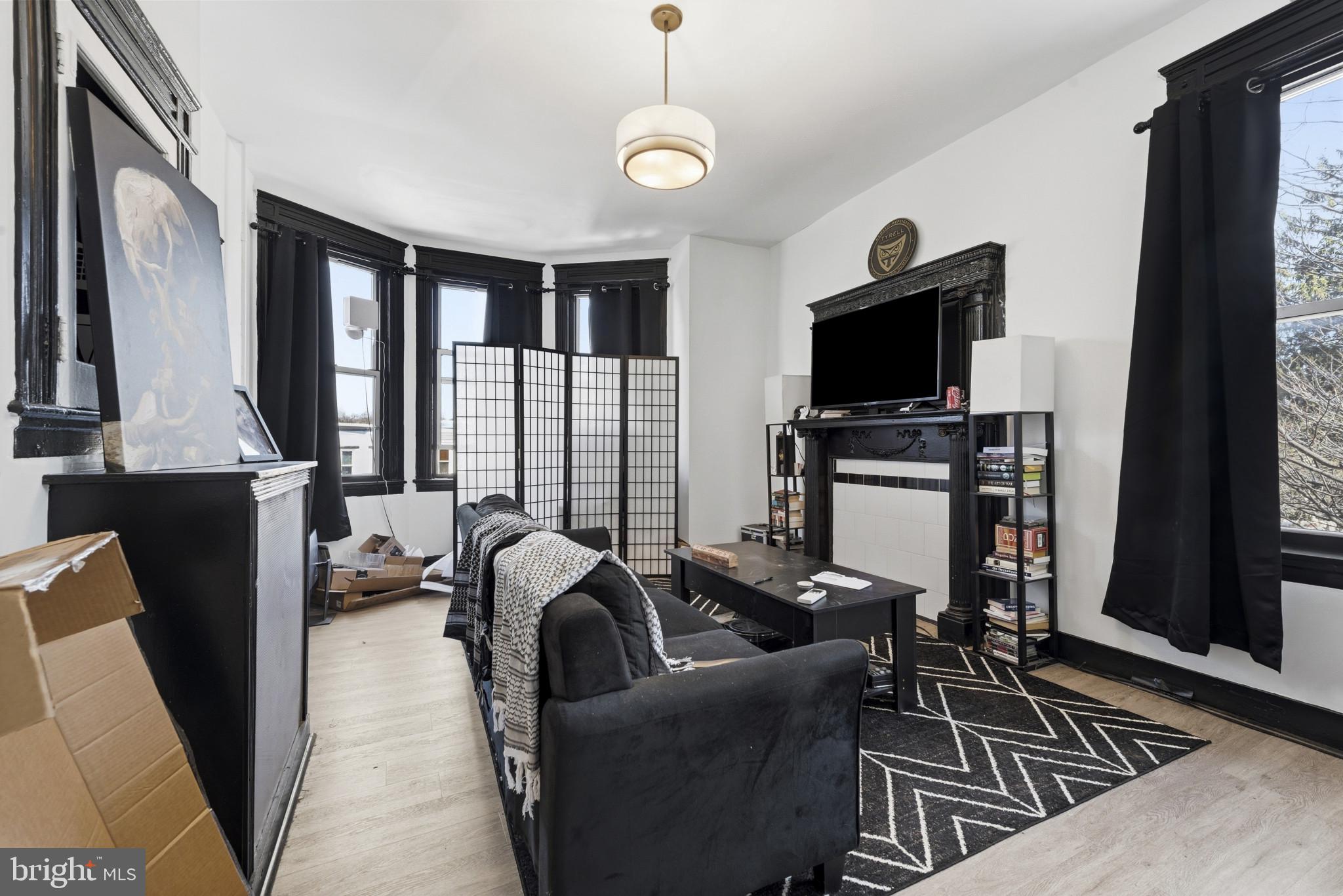 CHARLES VILLAGE - Residential