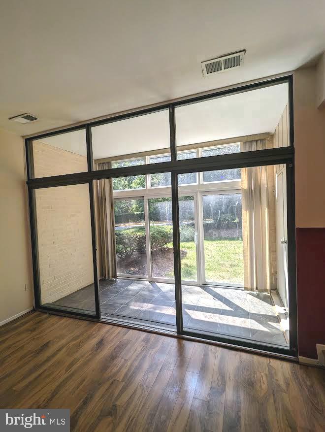 BENTANA PARK - Residential Lease